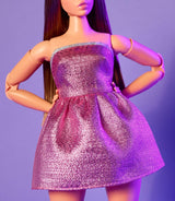 Muñeca Barbie Looks, figura coleccionable núm. 24 con cabello castaño y moda moderna Y2K, vestido brillante sin tirantes con tacones altos abiertos, muñecas HRM16 Naty Shop