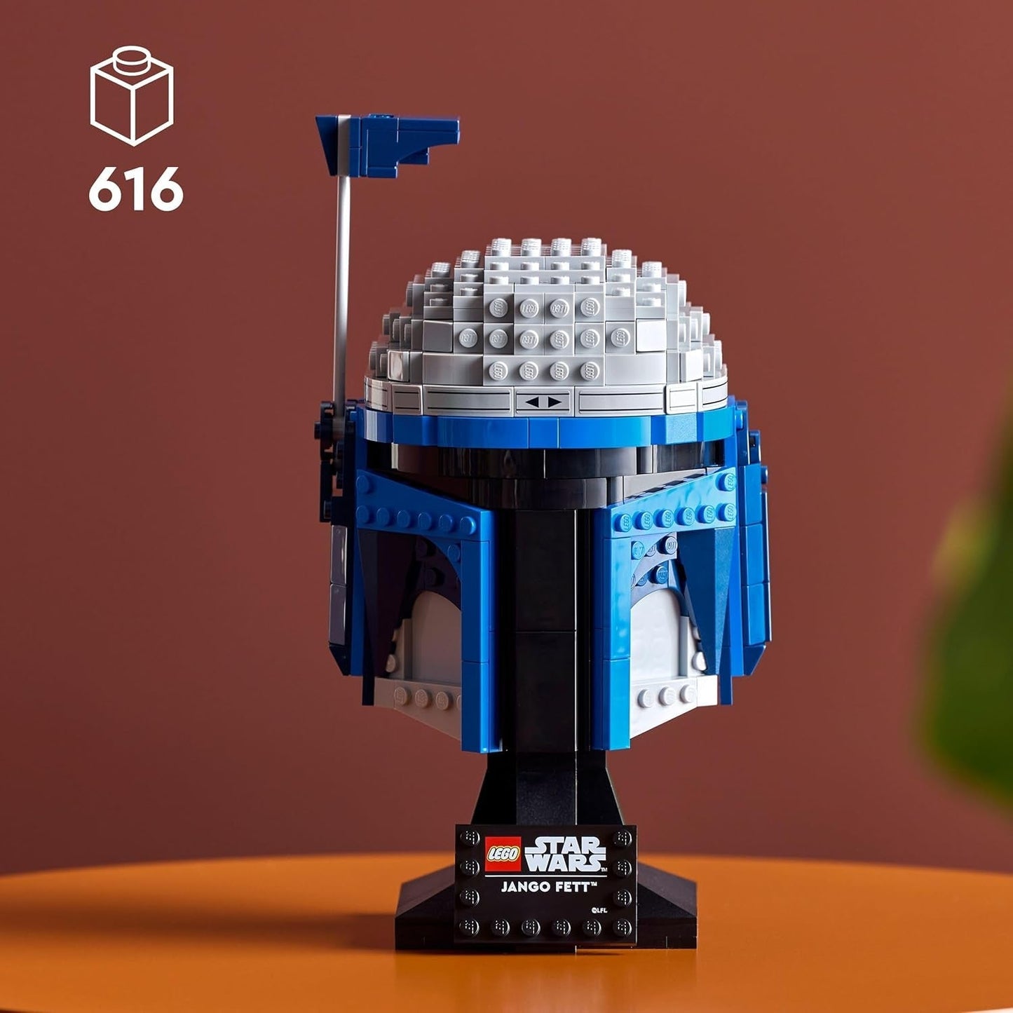 LEGO Star Wars 75408 Casco de Jango Fett - Set de construcción mandaloriano para adultos - Modelo con soporte, placa de identificación y antena ajustable - Regalo para los fanáticos del ataque de los clones Juegos de construcción Besuche den LEGO-Store
