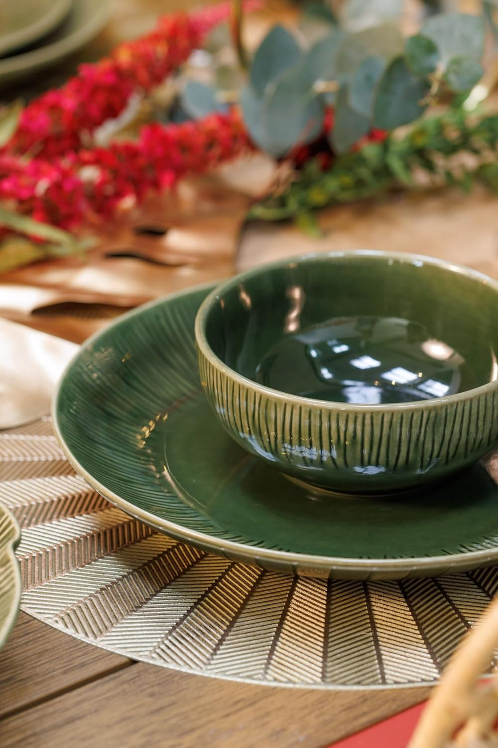 Mikasa Jardin Vajilla de gres de 12 piezas, vajilla para 4 personas con platos, guarniciones y cuencos, verde - Caja de regalo y apta para lavavajillas