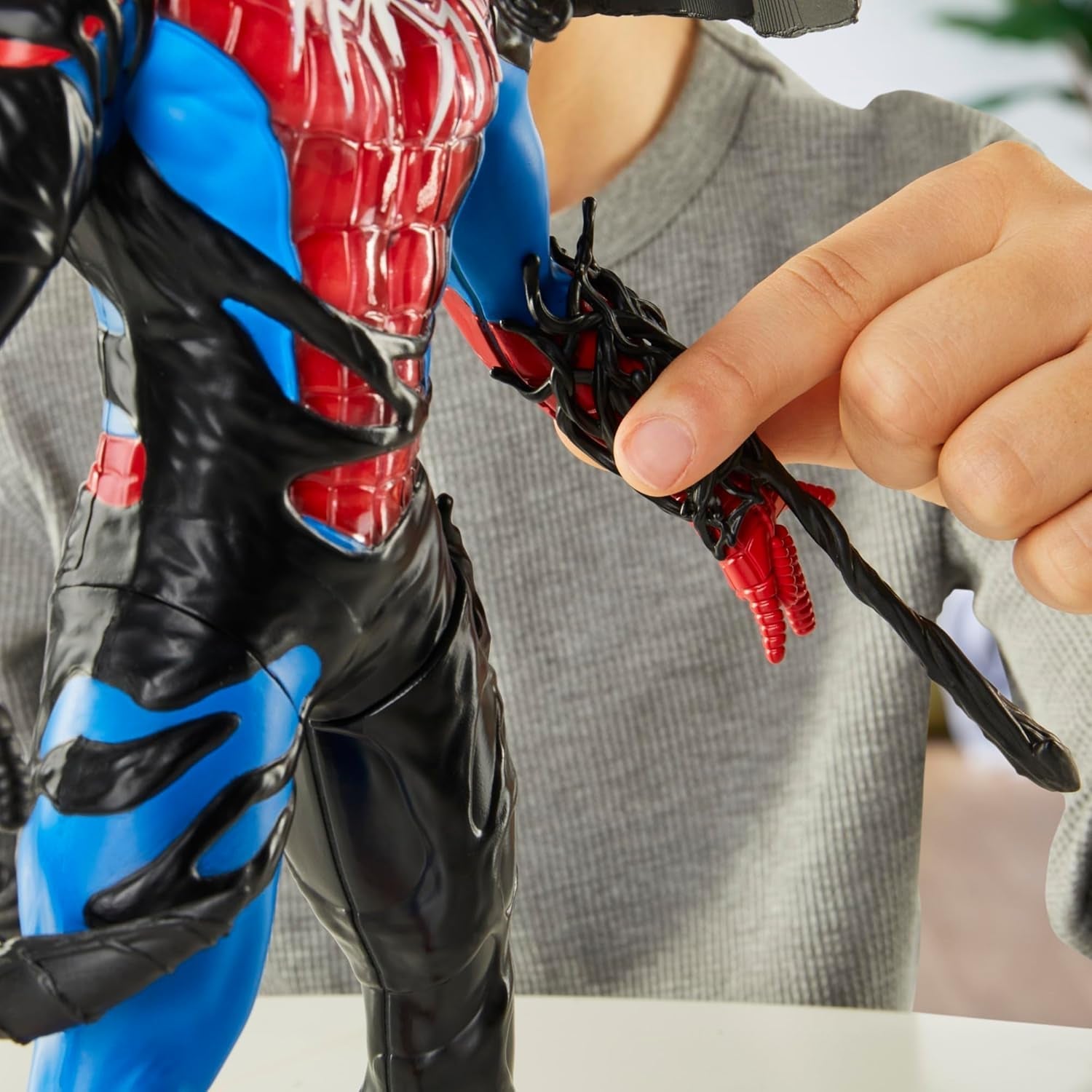Figura de acción Marvel Spider-Man Venomversus Spider-Man Color Changer con accesorios Figuras de acción Naty Shop