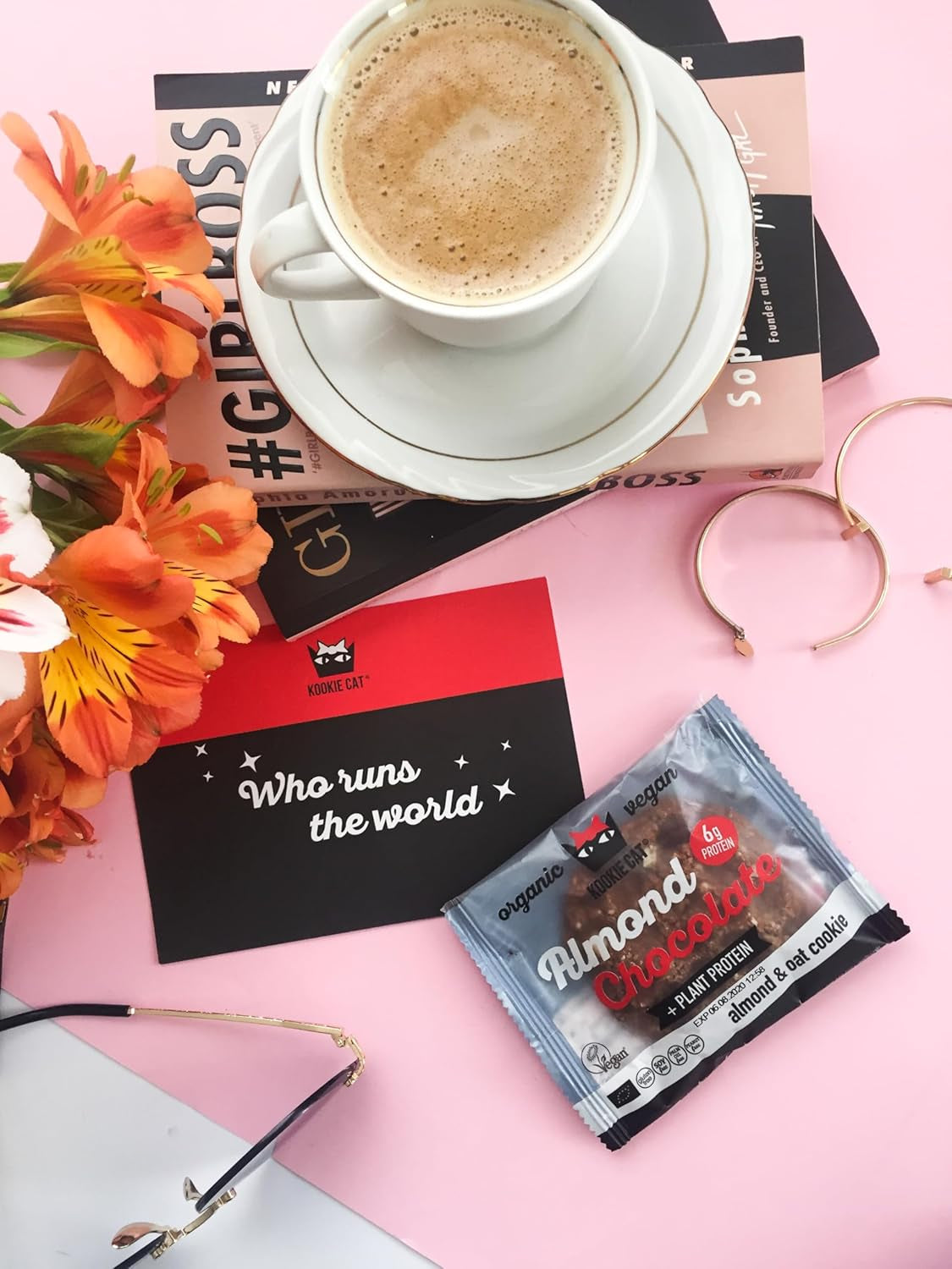 Almendra y chocolate - Galletas veganas envueltas individualmente, sin gluten, sin soja, orgánicas, almendras y avena - Paquete múltiple de 12 x 50 g (paquete de 2)