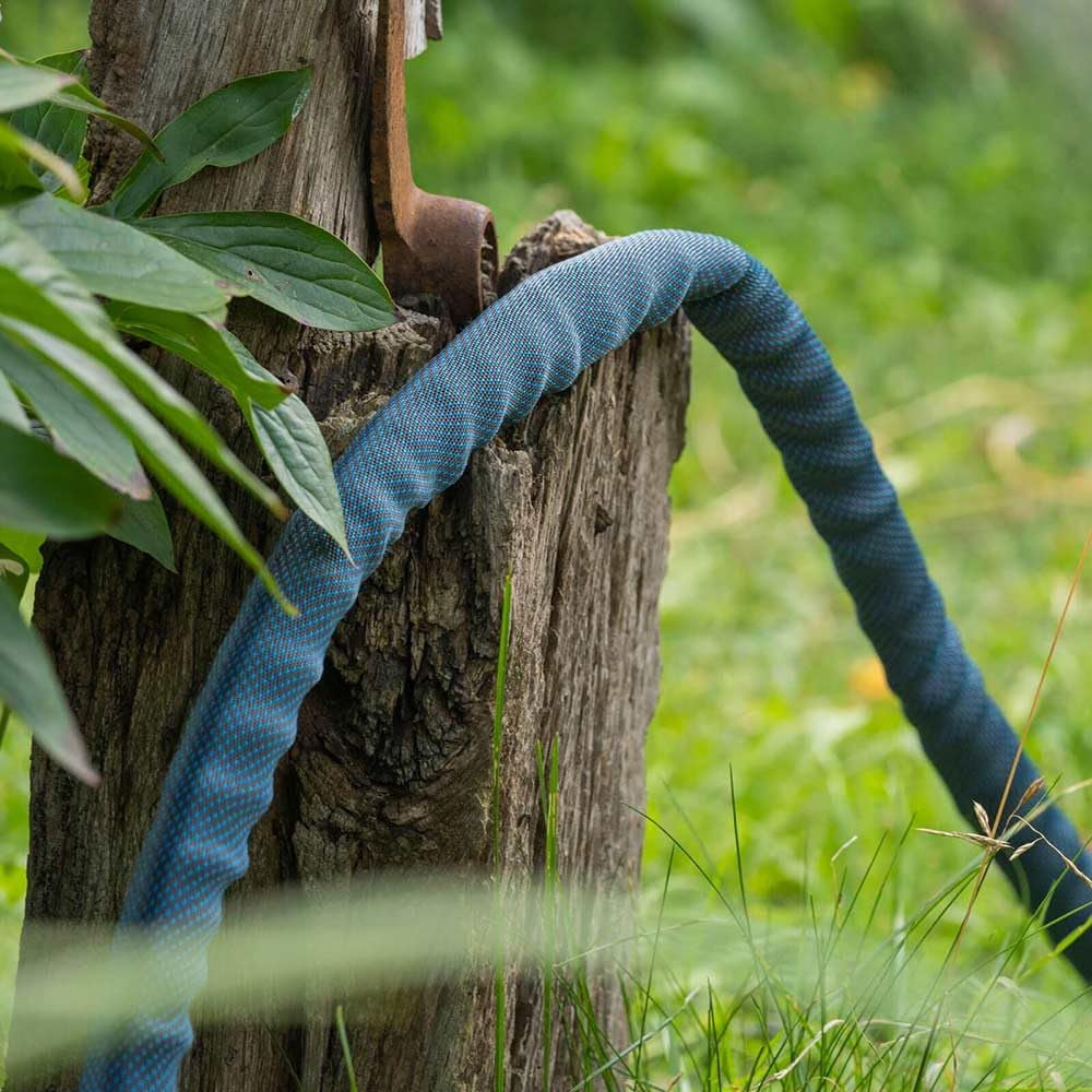 Gardena Liano Xtreme juego de 1/2 pulgada, 15 m: Manguera de jardín textil extremadamente robusta con manguera interior de PVC liviana y resistente a la intemperie (18465-20)