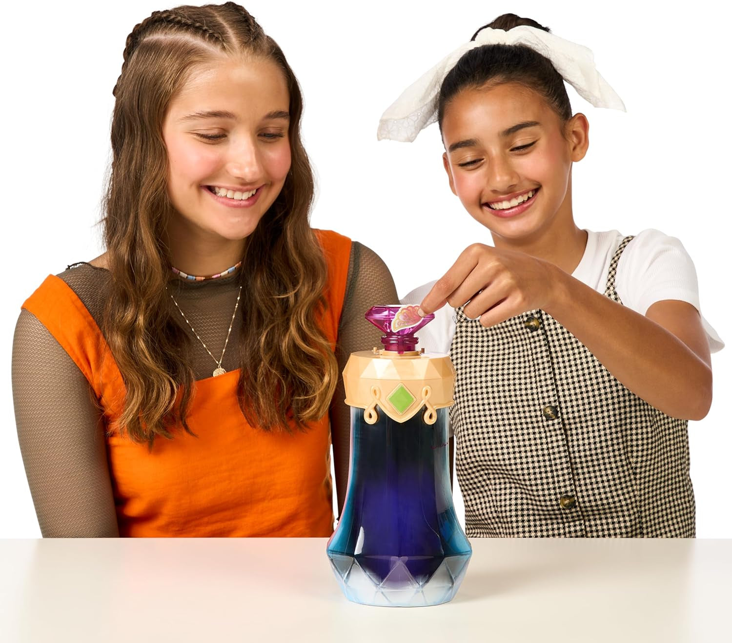 Muñeca Pixlings Faye Deer: La mágica revelación de la hermosa y detallada muñeca Pixlings de 16,5 cm en una botella de poción mágica.