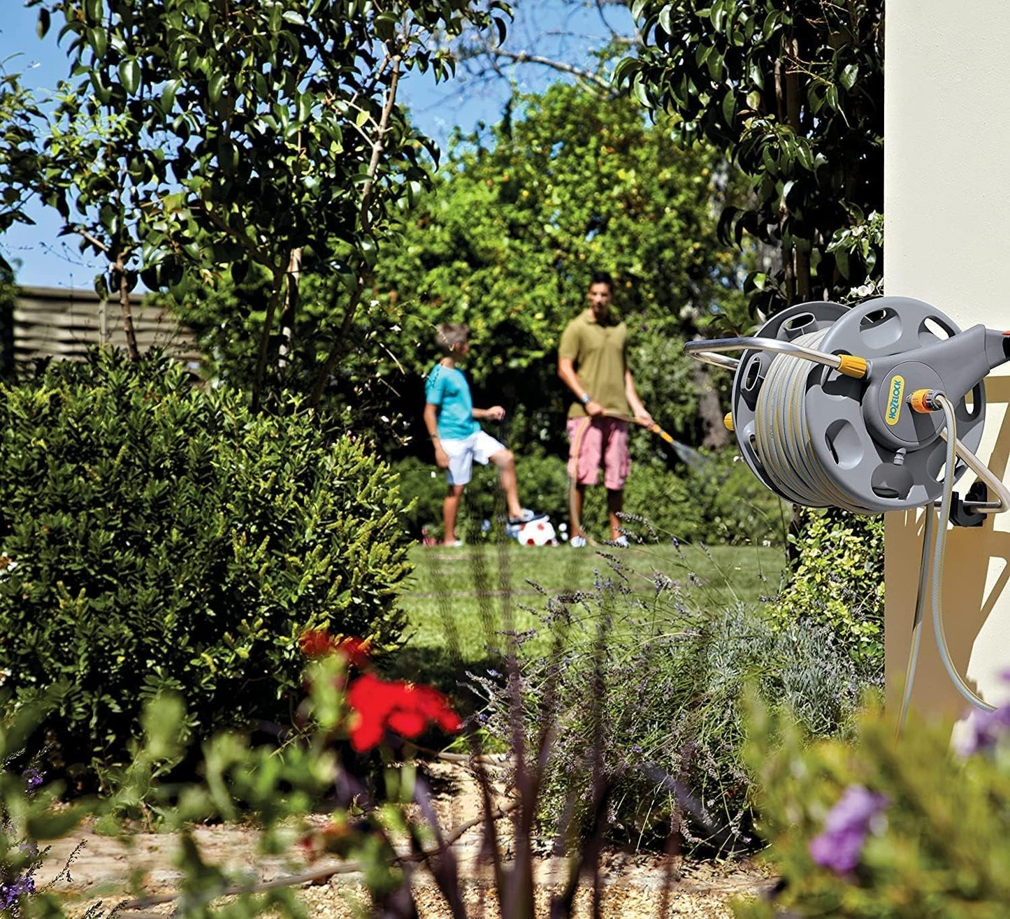 HOZELOCK - Carrete de manguera 2 en 1 (línea de soporte no incluida) 60 m: Independiente o montado en la pared, fácil de transportar pero resistente y duradero. Uso flexible en el jardín [2475R0000]