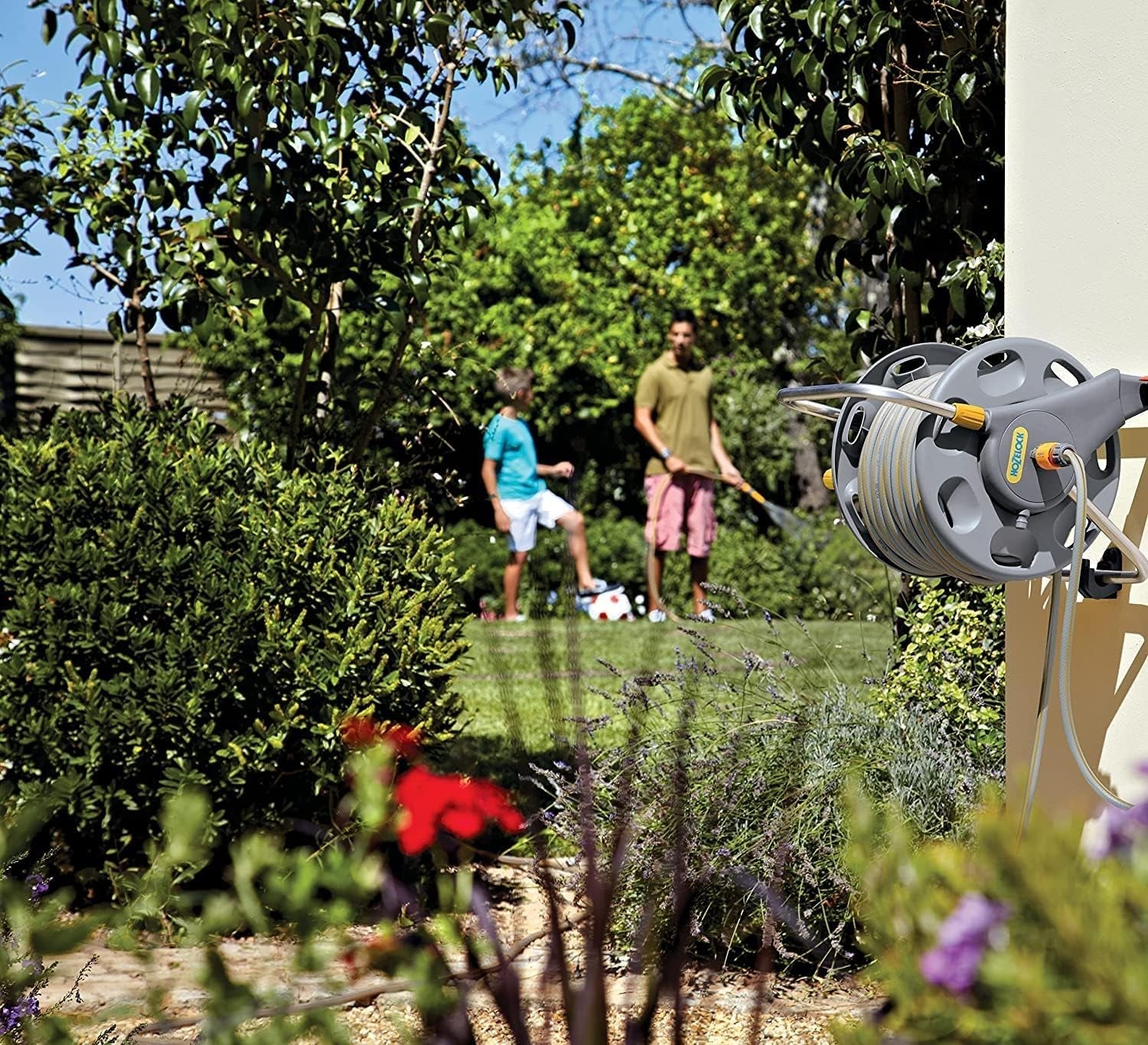 HOZELOCK - Carrete de manguera 2 en 1 (línea de soporte no incluida) 60 m: Independiente o montado en la pared, fácil de transportar pero resistente y duradero. Uso flexible en el jardín [2475R0000]