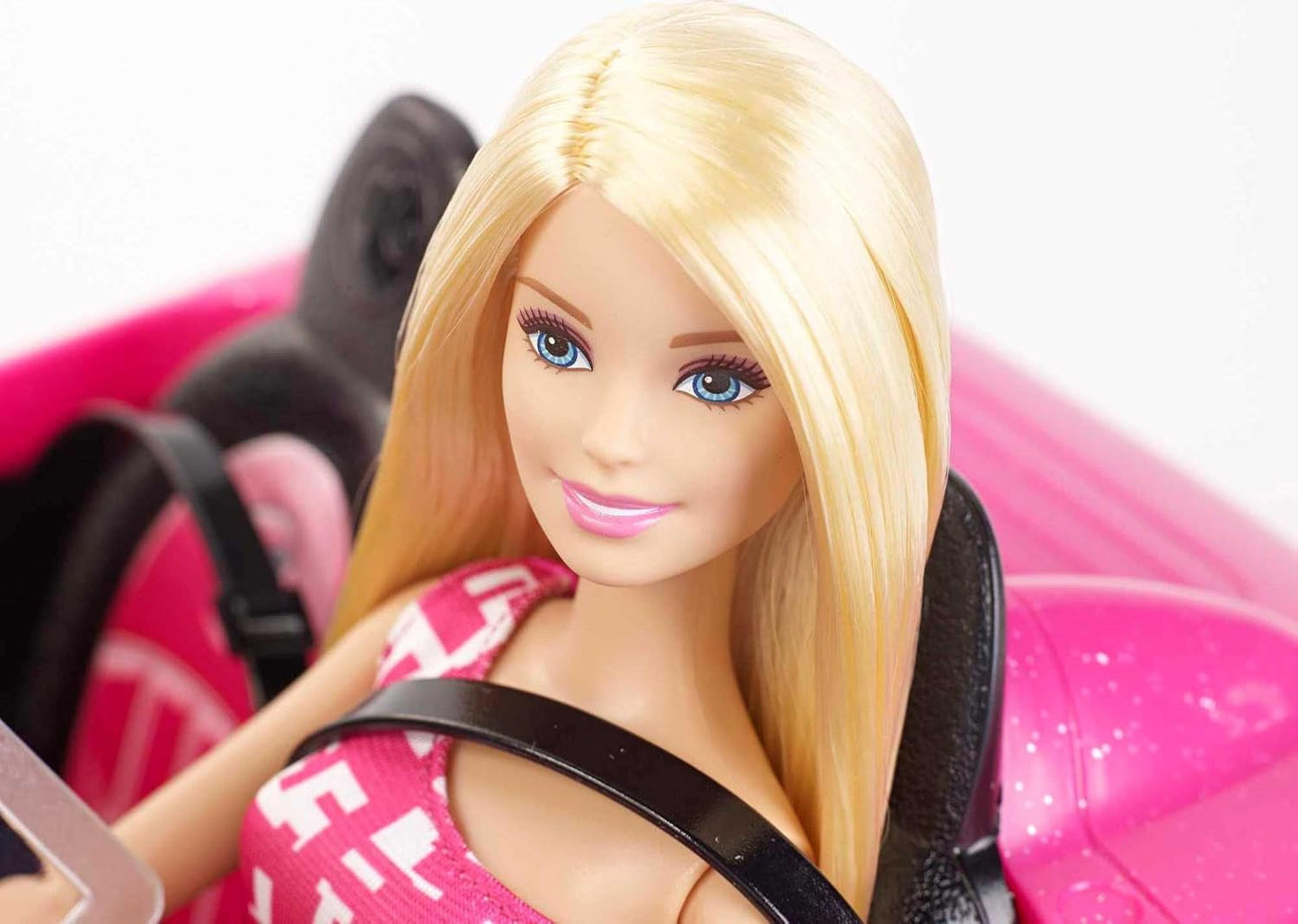 Muñeca Barbie y convertible con purpurina rosa, neumáticos realistas, logotipo, juguete para edades de 3 años en adelante, DJR55