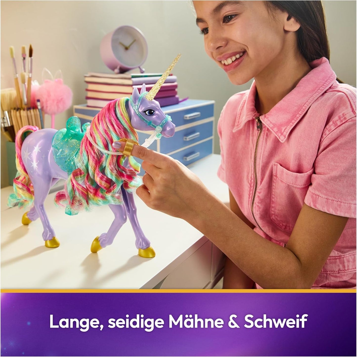 Wildstar Unicorn de Unicorn Academy: unicornio Sophia original de 28 cm de altura de la serie de Netflix con melena y cola reales, brida, silla y cepillo extraíbles, para edades de 4 años en adelante
