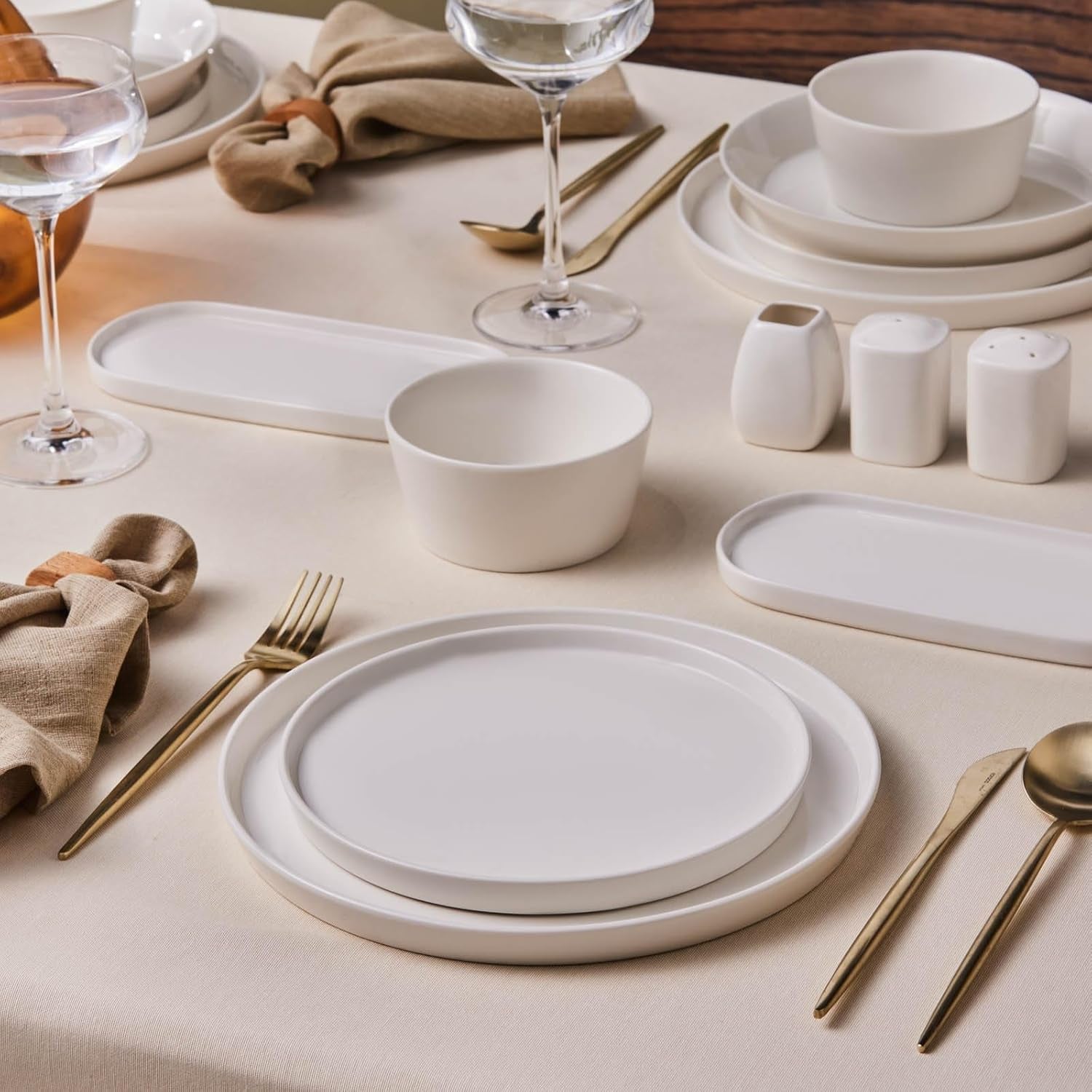 Juego de vajilla Karaca Stream Bone Bomo para 12 personas, juego de platos cuadrados elegantes, vajilla de porcelana blanca elegante