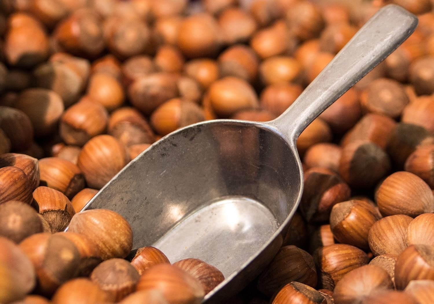 Café con avellanas aromáticas, 3 granos enteros de 1000 g