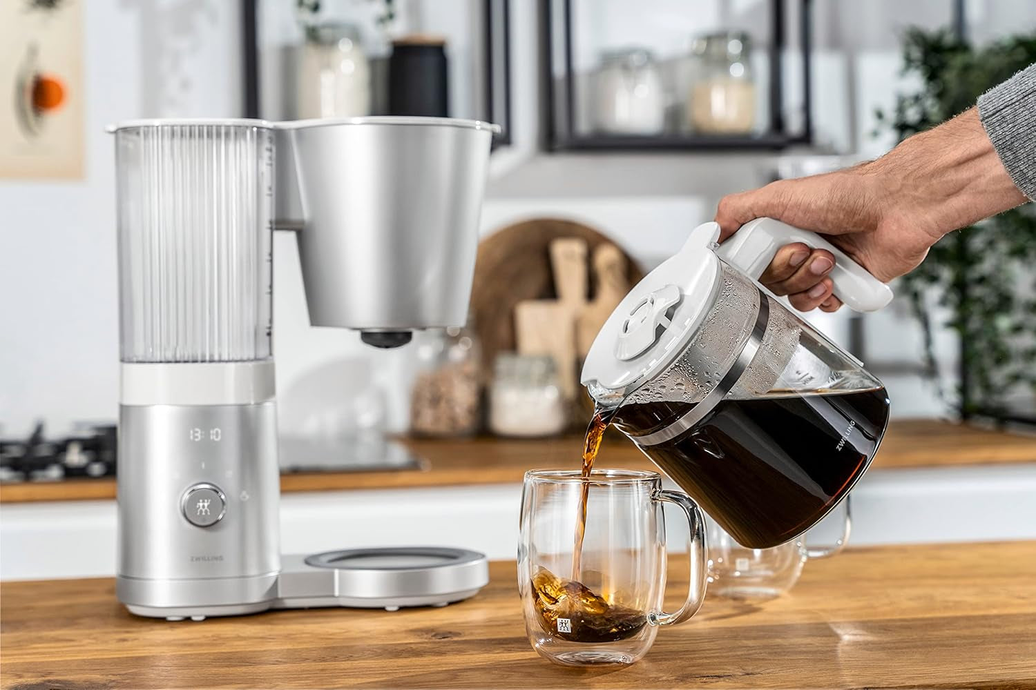 ZWILLING ENFINIGY Cafetera espresso de filtro con jarra de cristal de 1,5 l, cafetera espresso con caldera de acero inoxidable, función de floración y descalcificación inteligente, plástico, plata