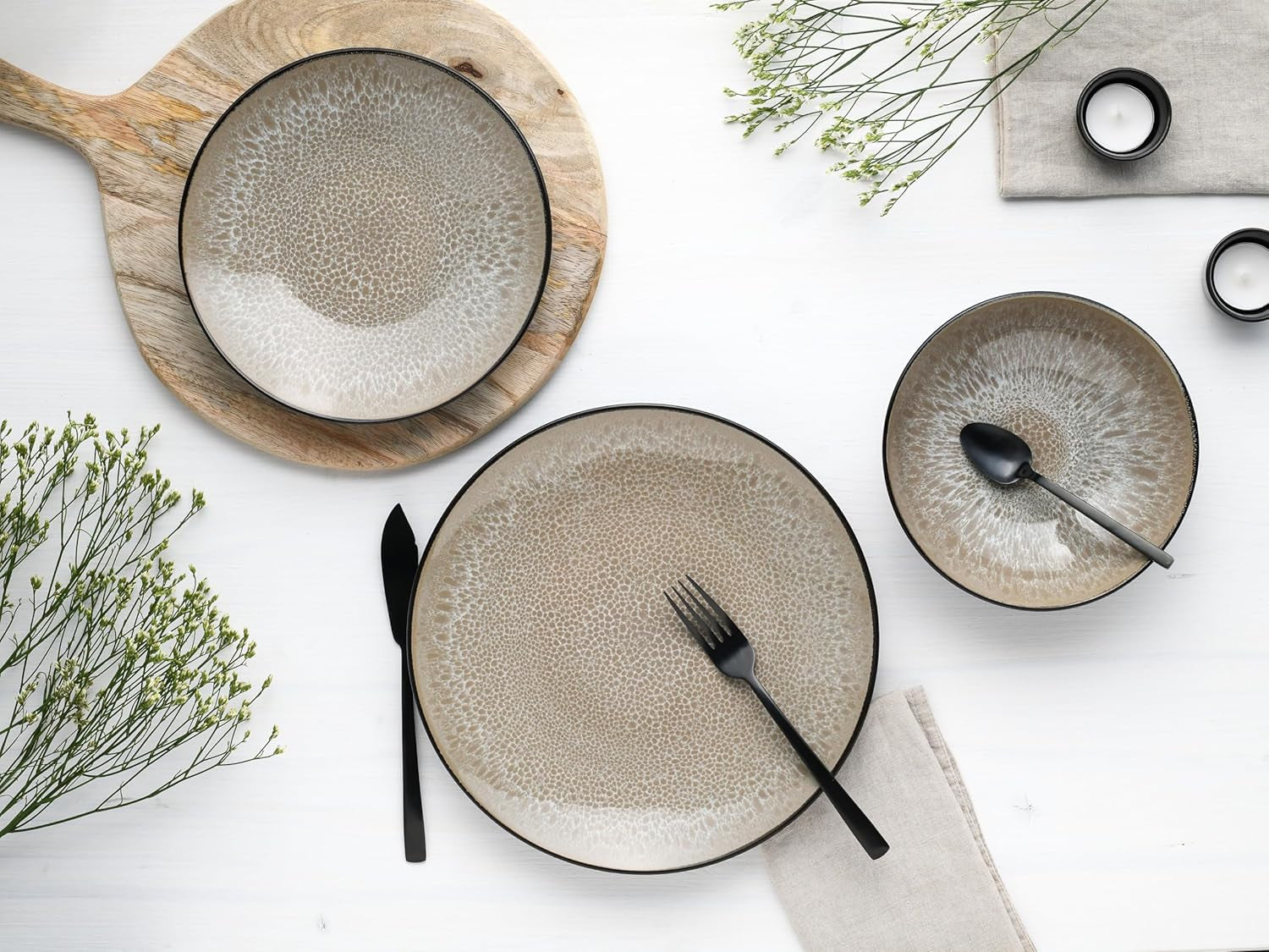CreaTable, 24464, Serie Malmö Beige, Vajilla de 18 piezas para 6 personas, Juego de platos de gres, Apto para lavavajillas y microondas, Fabricación de calidad