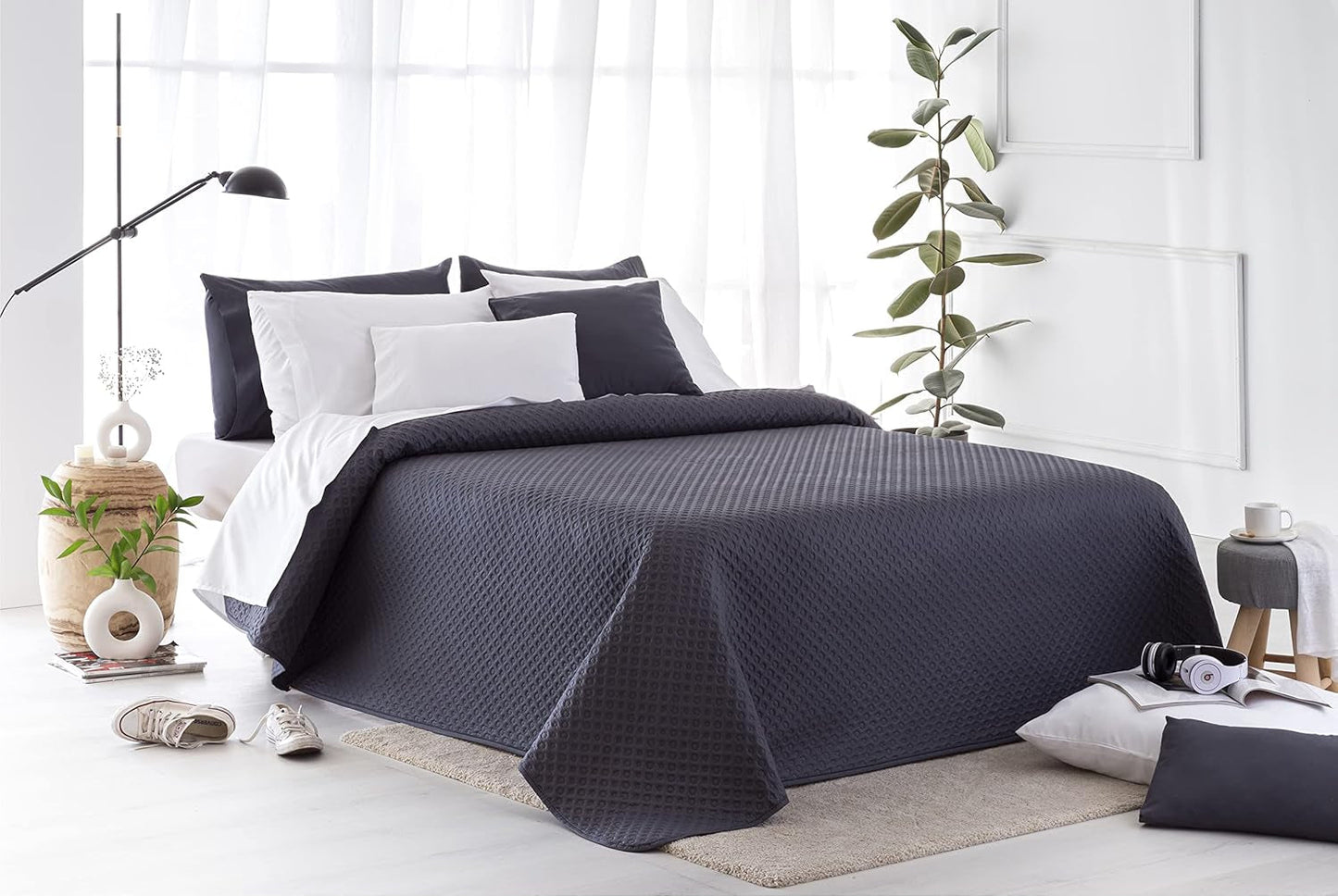 Todocama Fine Boutique Colcha con estampado de piqué, para primavera, verano, otoño e invierno, 100% microfibra súper suave, manta multifuncional, 140/150/160-250 X 260 cm, gris claro Camas y Mantas Besuche den Todocama-Store Gris oscuro 200 X 260 Cm