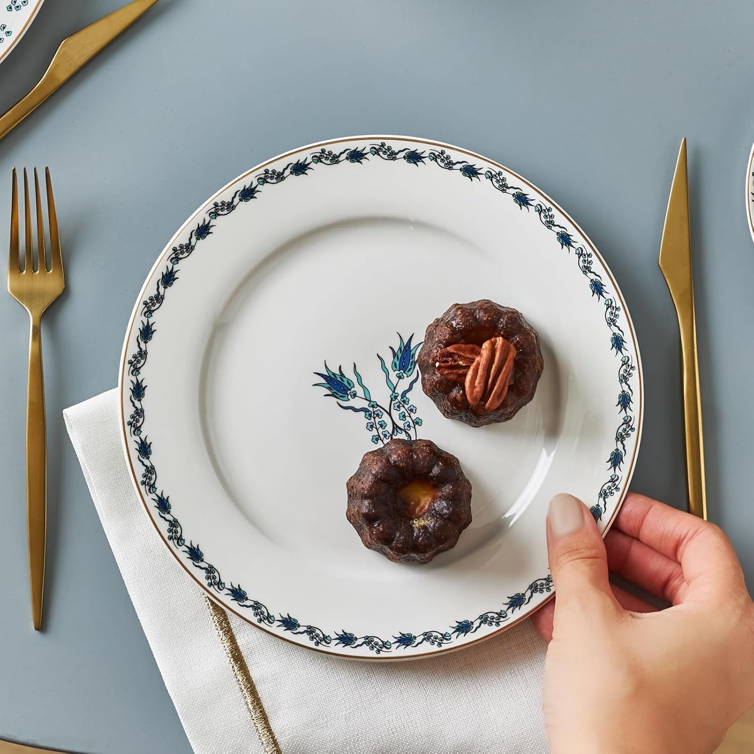 Juego de postre Karaca İznik para 6 personas, 18 piezas: vajilla elegante para postres deliciosos