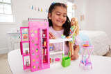 Barbie Doll Pantry Playset con más de 25 piezas de cocina y accesorios: perfecto para pequeños amantes de la comida y regalo para niños de 3 años en adelante, HJV38