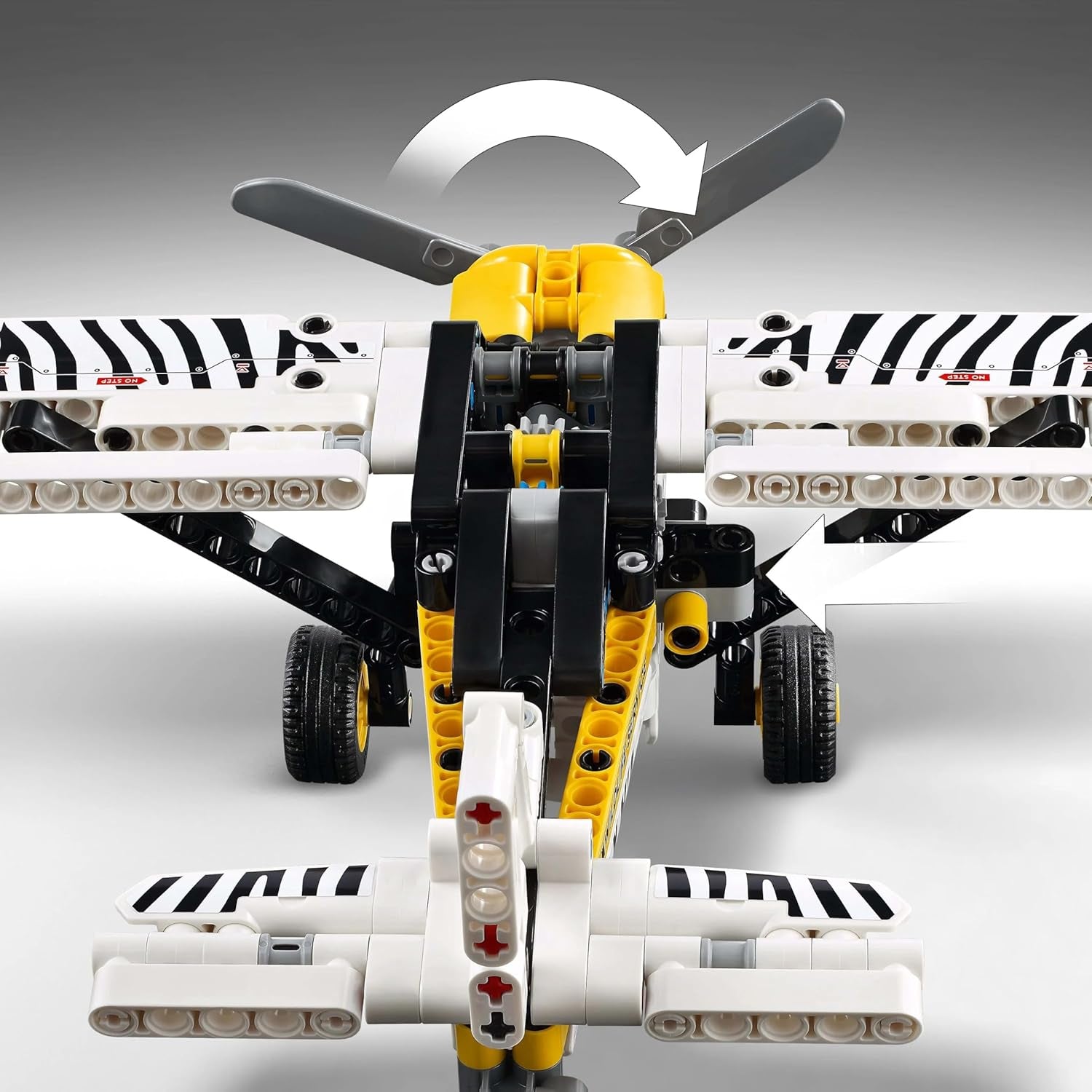 LEGO Technic Avión de hélice, juguete de construcción para niños, regalo para niños y niñas de 8 años, motor de pistón de 4 cilindros, avión de hélice giratoria, modelo 42198, juegos de construcción Besuche den LEGO-Store