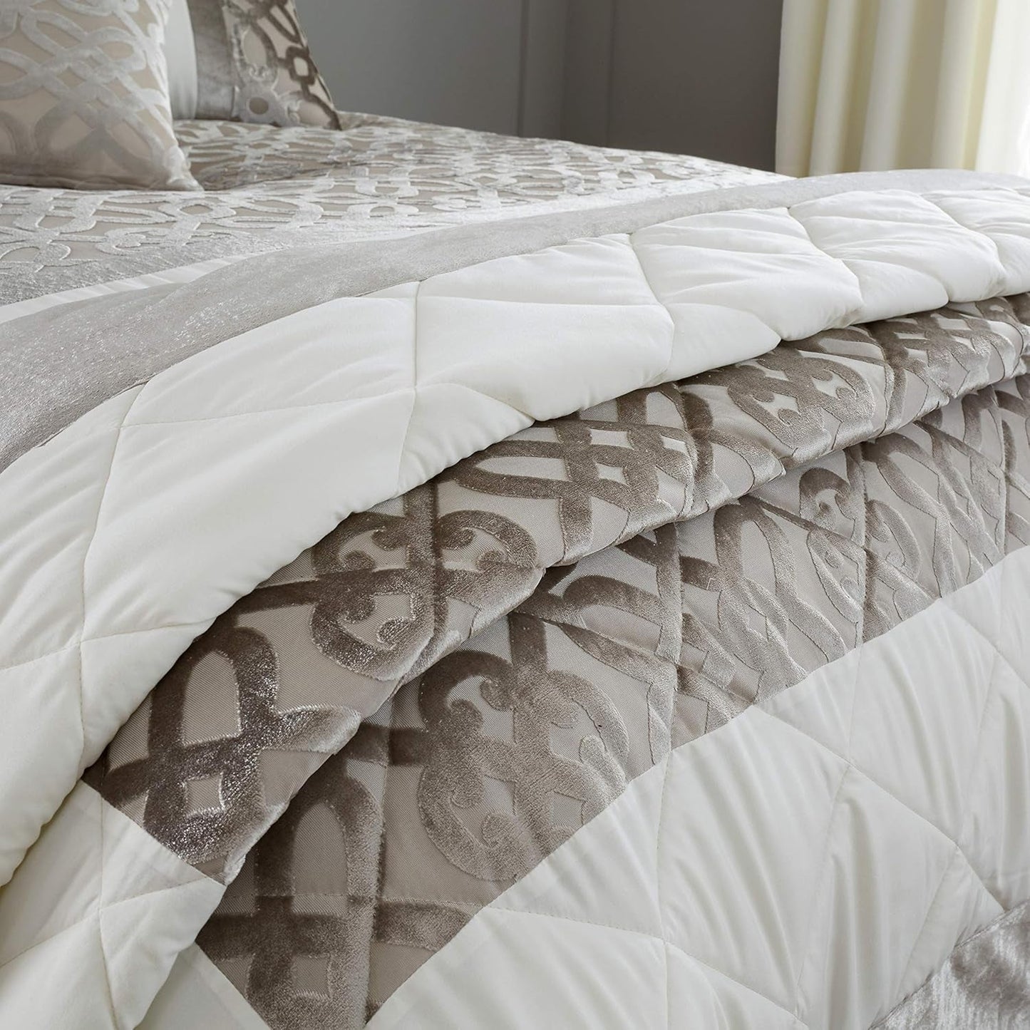 Catherine Lansfield Lattice Cut Terciopelo, Natural, Colcha - 220X230Cm Catherine Lansfield Camas y Mantas