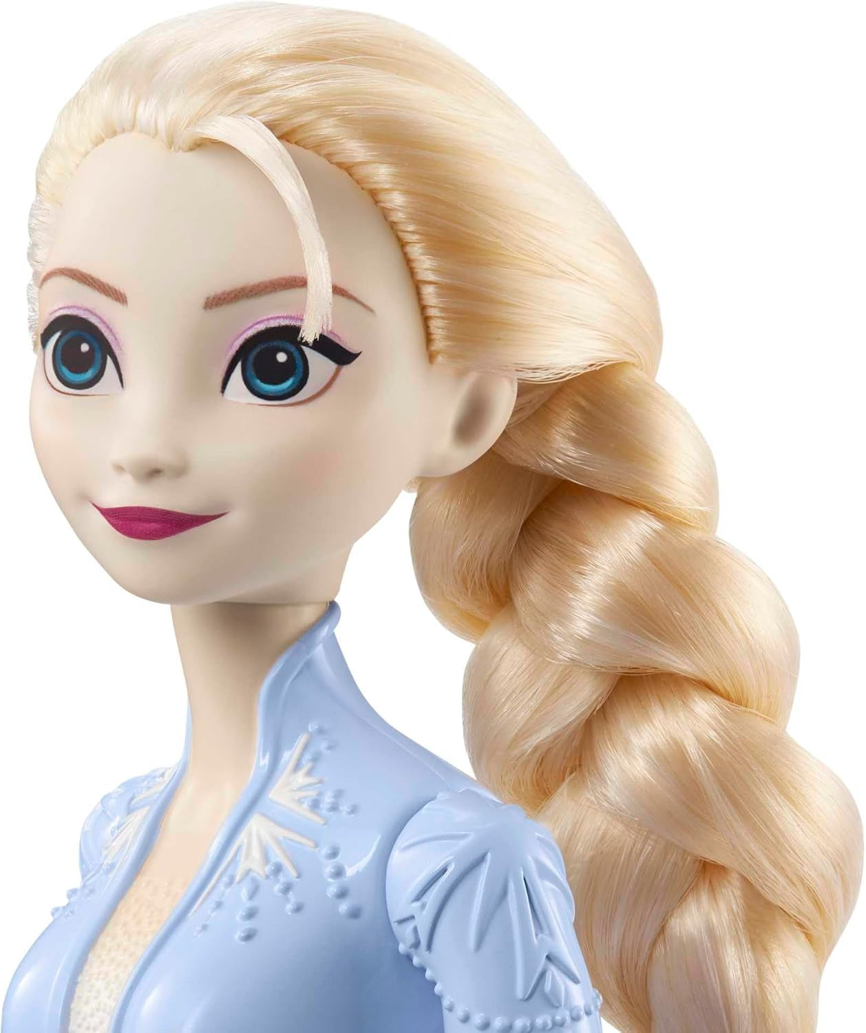 Mattel Muñeca Princesa Elsa de Disney, Muñeca Frozen con traje de viaje, Cabello rubio peinable, Articulación articulada, Falda y botas desmontables, Regalos Disney, Juguete para edades de 3 años en adelante, HLW48