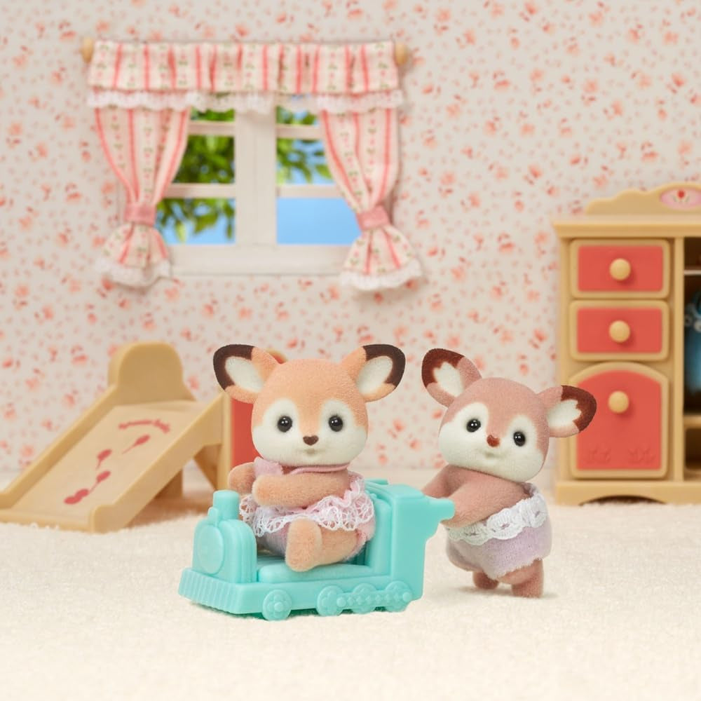 Sylvanian Families 5800 Ciervos Gemelos, Juego de Figuras de Animales, Figuras de Animales del Bosque, Juguete para Edades de 3 años en adelante
