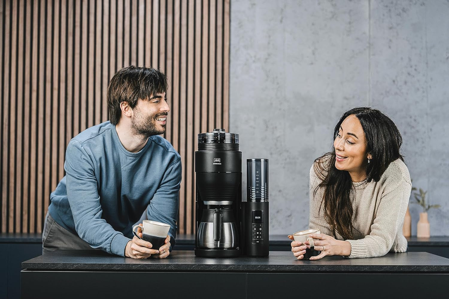 Melitta AromaFresh Therm Pro X - Cafetera espresso con filtro, molinillo integrado, depósito de agua extraíble, jarra térmica de acero inoxidable y función de temporizador, para hasta 8 tazas de café, negro/plateado