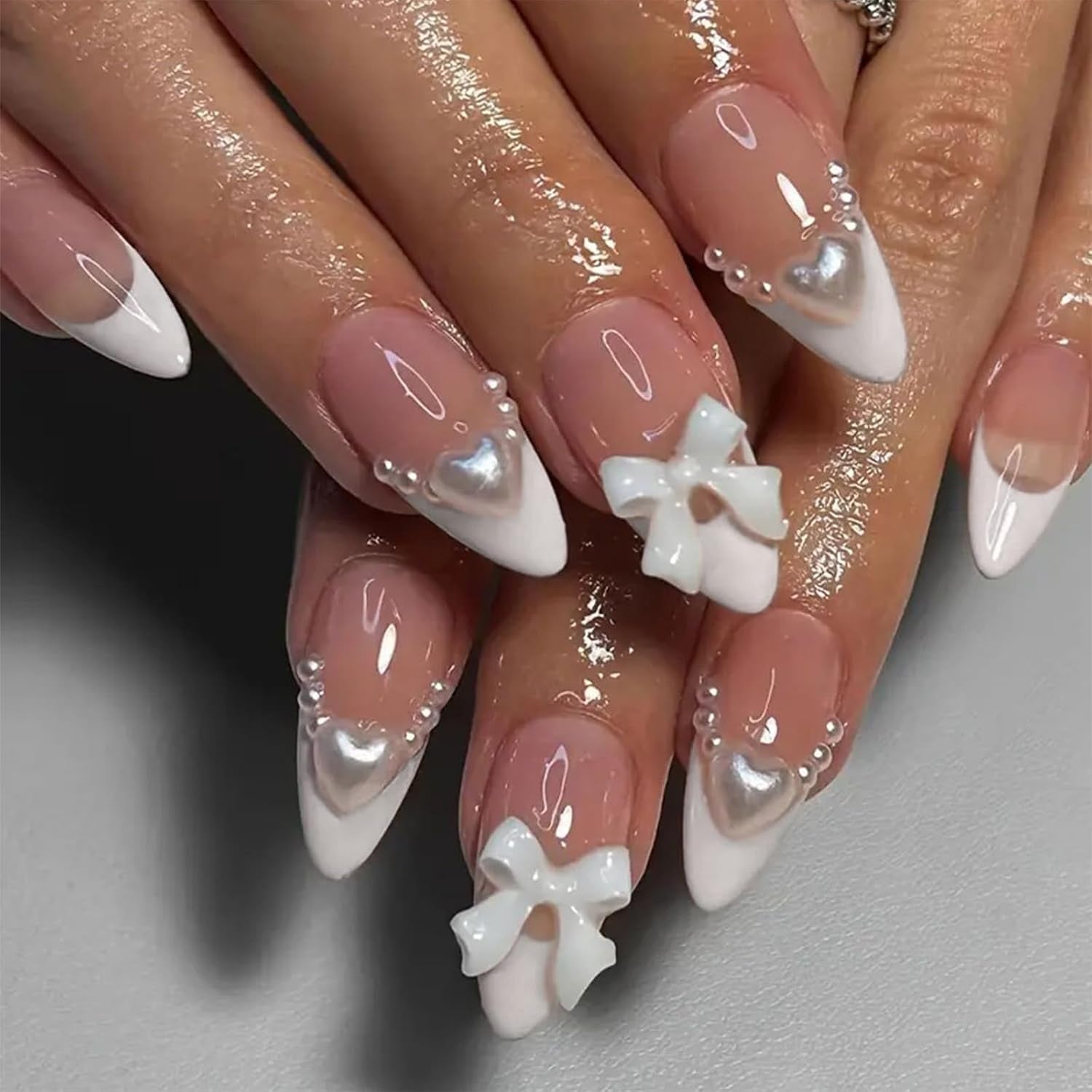 24 Uds. Prensa de almendra blanca sobre uñas francesas con lazos perlas uñas postizas pegamento en puntas de uñas postizas uñas con brillo