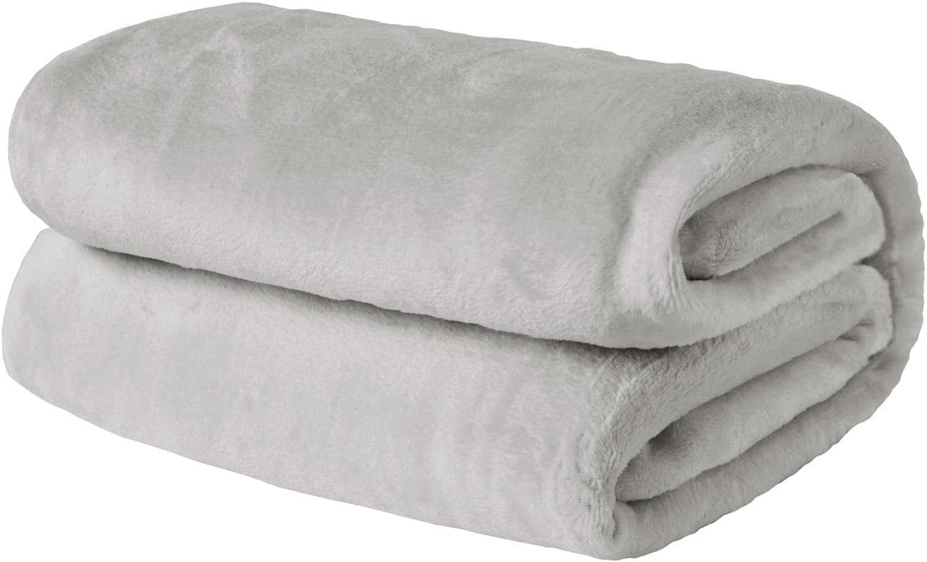 Colcha de forro polar ultrasuave de Brentford, gris plateado, doble grande - 150 x 200 cm Camas y mantas Beuche den Brentfords-Store gris plateado 120 x 150 cm