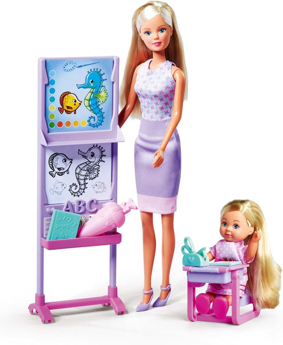 Simba Steffi Love School Day Teacher and Evi Student Dress Up Doll con pizarra, tres vistas de pizarra intercambiables, silla con mesa abatible, 29 cm, a partir de 3 años