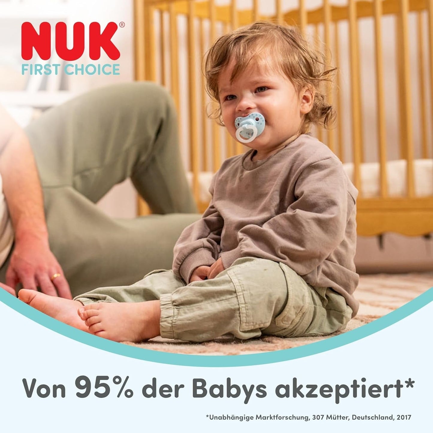 Chupetes clásicos de día y noche NUK First Choice para bebés | 6-18 meses | Chupetes de ortodoncia que brillan en la oscuridad | 95% de aceptación por parte de los bebés** | Azul | Paquete de 2