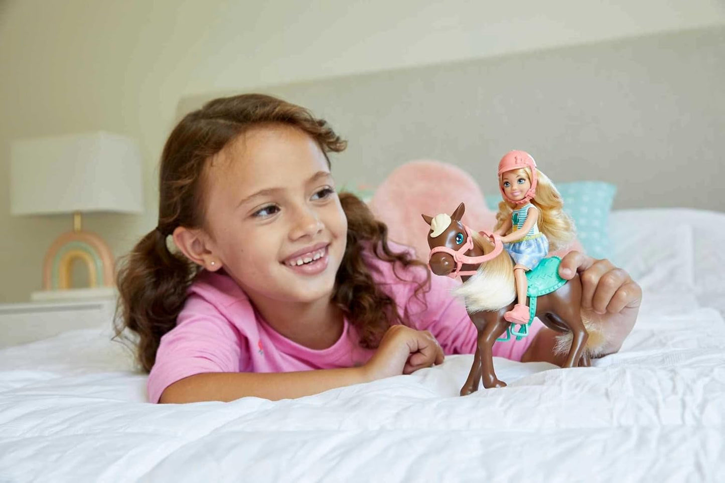 Barbie GHV78 - Juego Club Chelsea con muñeca y caballo, aprox. Rubia de 15 cm con ropa y complementos juguete regalo para niños de 3 a 7 años