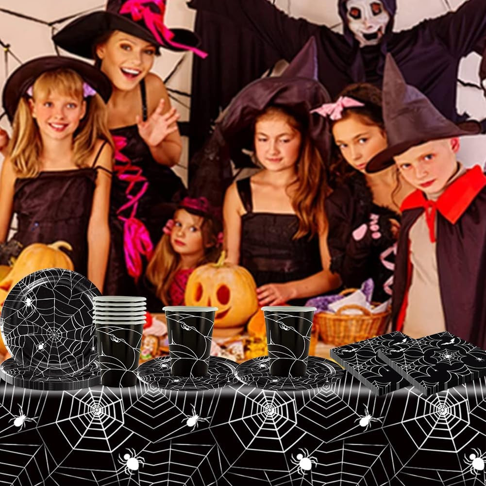 Juego de cubiertos de papel de araña de Halloween de 49 piezas que incluye platos, servilletas, vasos y mantel. Vajilla negra con platos de postre, servilletas y vasos.