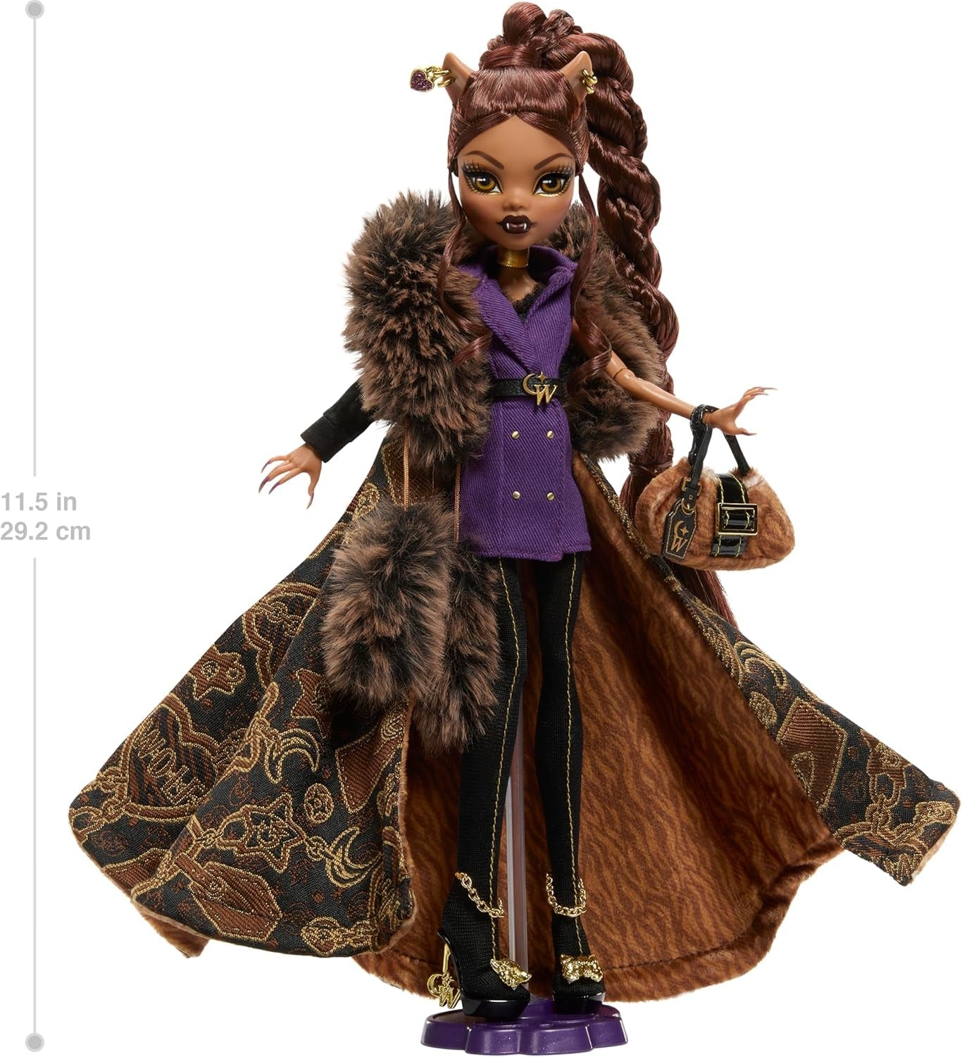 Monster High Doll House of Wolves Figura coleccionable de Clawdeen Wolf con abrigo de jacquard de piel sintética, chaqueta morada, vestido, pantalones dorados y accesorios JDR66