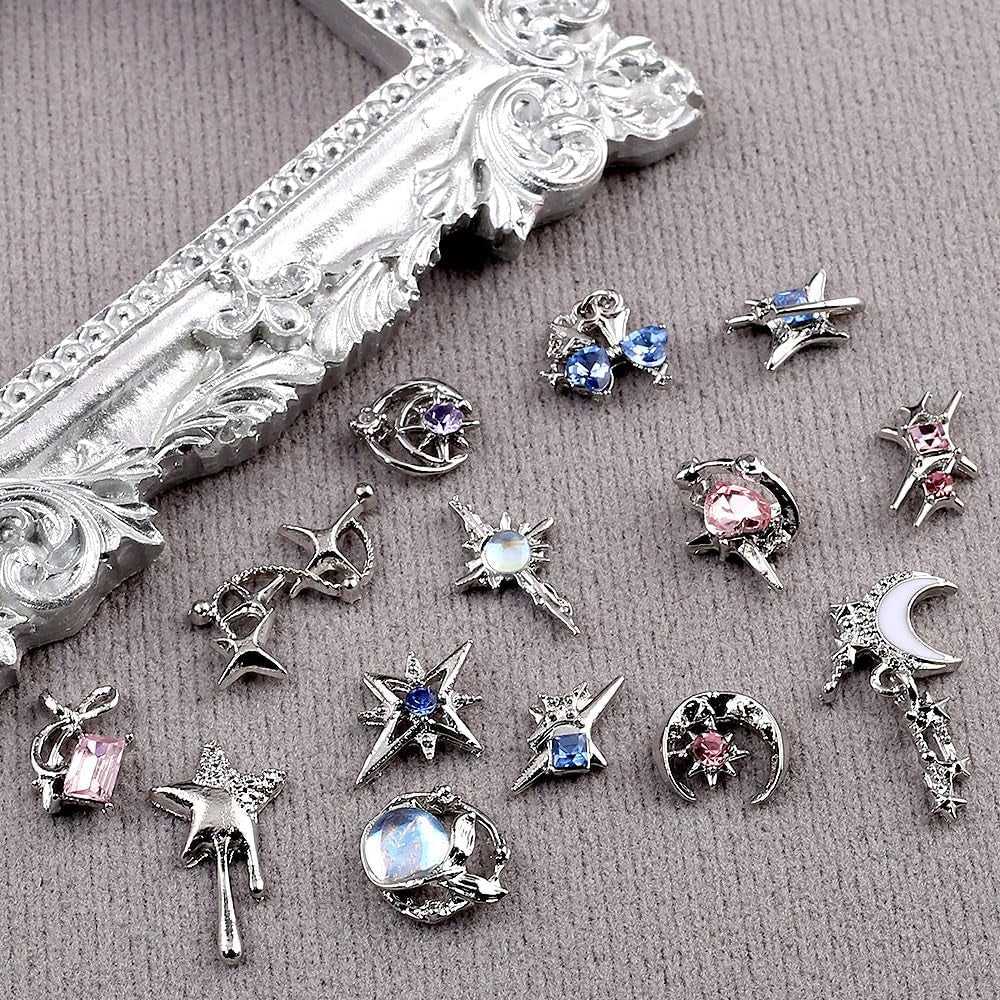16 Stile Luxus Mond Stern Nagel Charms 3D Nail Charms Y2K Legierung Strasssteine ​​​​Bogen Schmetterling Nagel Schmuck Metall Nail Art Charms Nägel Glitzersteine ​​​​Nailart Rhinestones Nageldesign Zubehör