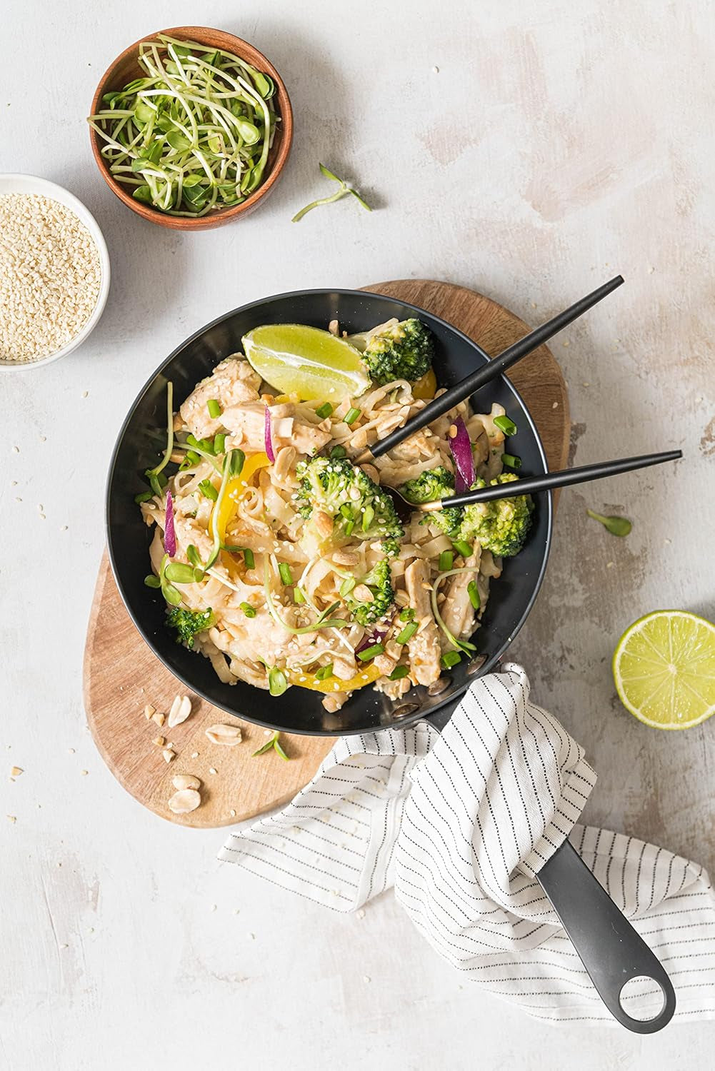 Fideos Shirataki Dietéticos | Fideos Konjac bajos en carbohidratos | 200 gramos de fideos dietéticos solubles en agua, veganos, bajos en calorías, sin grasa, sin soja, sin gluten