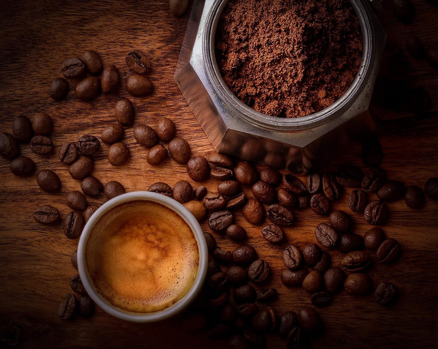 Kenner 1000g | Granos de café suizo premium para máquinas de café totalmente automáticas | Café aromático Schümli con notas de nuez y caramelo | Mezcla equilibrada Arábica-Robusta | Frito en Suiza