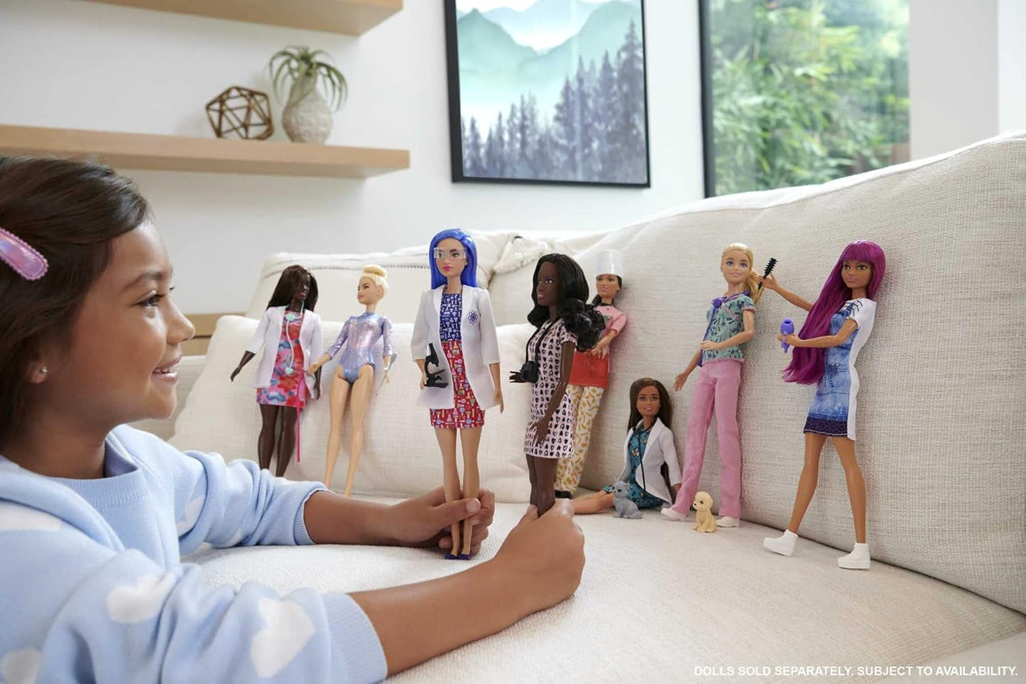 Muñeca Barbie GTW39 - Enfermera (aprox. 30 cm) con top estampado y pantalones rosas, zapatos blancos y estetoscopio, gran regalo para niños a partir de 3 años