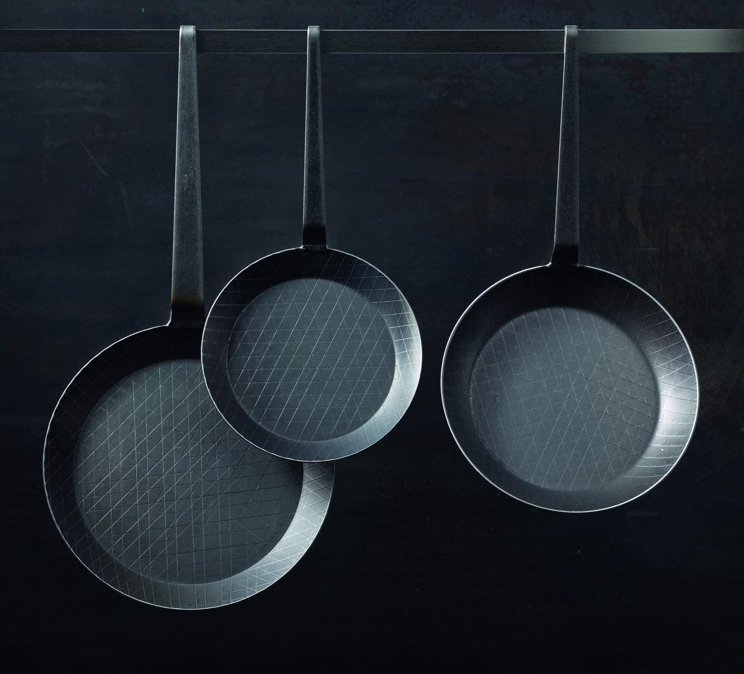 RÖSLE Sartén de Hierro Forjado Serie 1888, Alta Calidad, Borde Alto para Patatas Fritas Crujientes y Carne Asada Rápidamente, Apta para Grill y Ollas y Sartenes de Inducción Naty Shop
