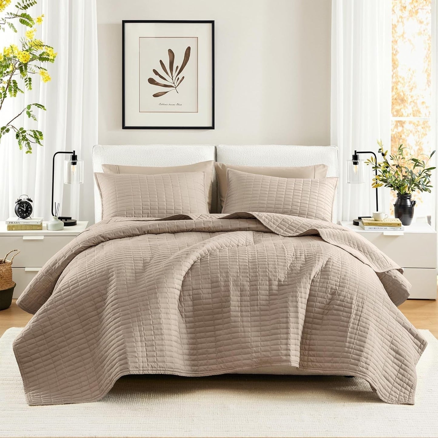 Comfort Spaces Kienna Juego de edredón de lujo con doble costura, manta de verano, ropa de cama ligera y suave para todo el año, fundas de almohada a juego, manta blanca para camas King (264,2 x 228,6 cm) Naty Shop Taupe Quilt King/Cal King (104 x 90 pulgadas)