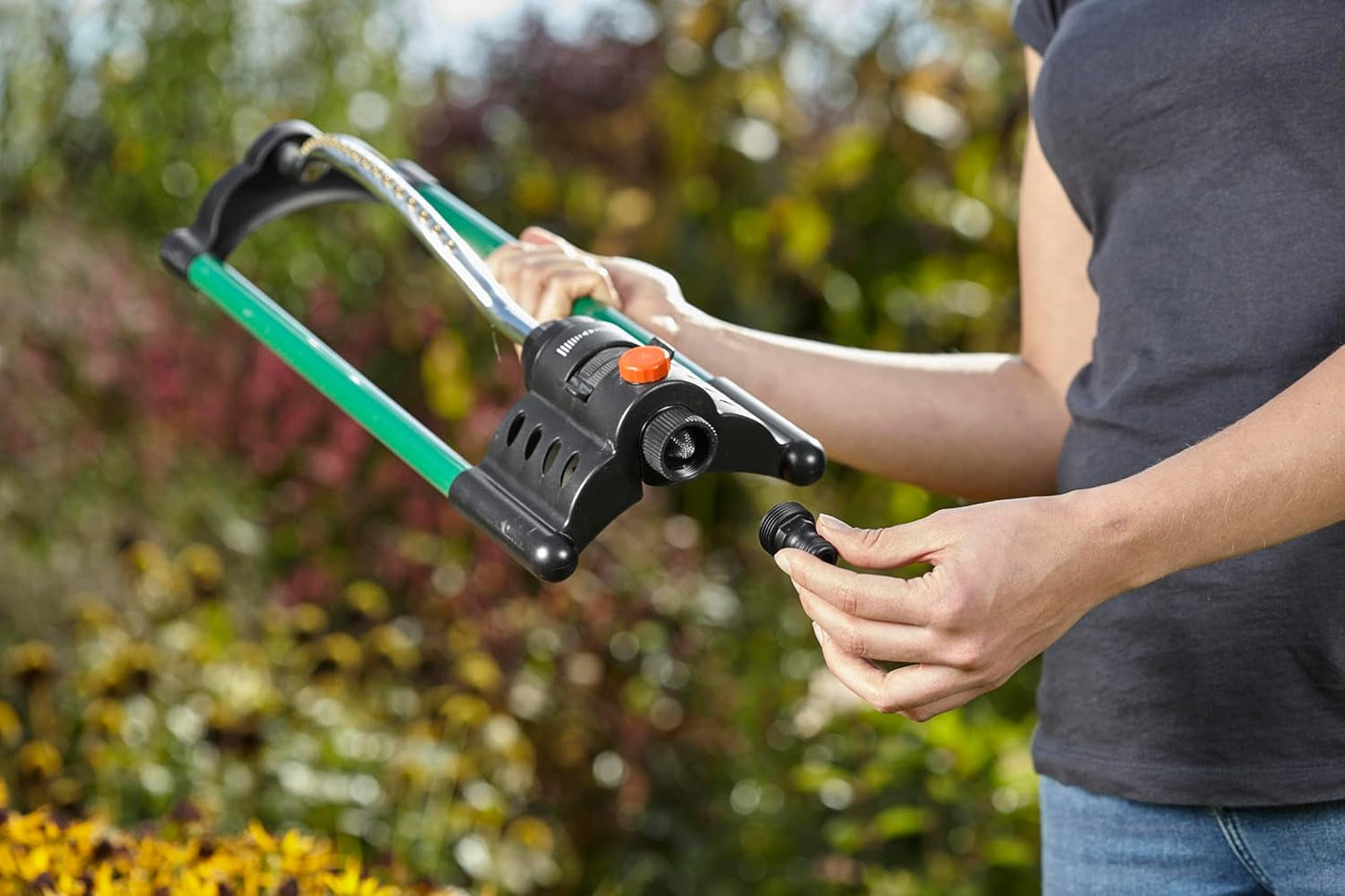 Adaptador para dispositivos Gardena: Conexión al sistema original Gardena para dispositivos de riego con rosca interna, apto para rosca de 26,5 mm (G 3/4"), en caja (2921-20), Negro