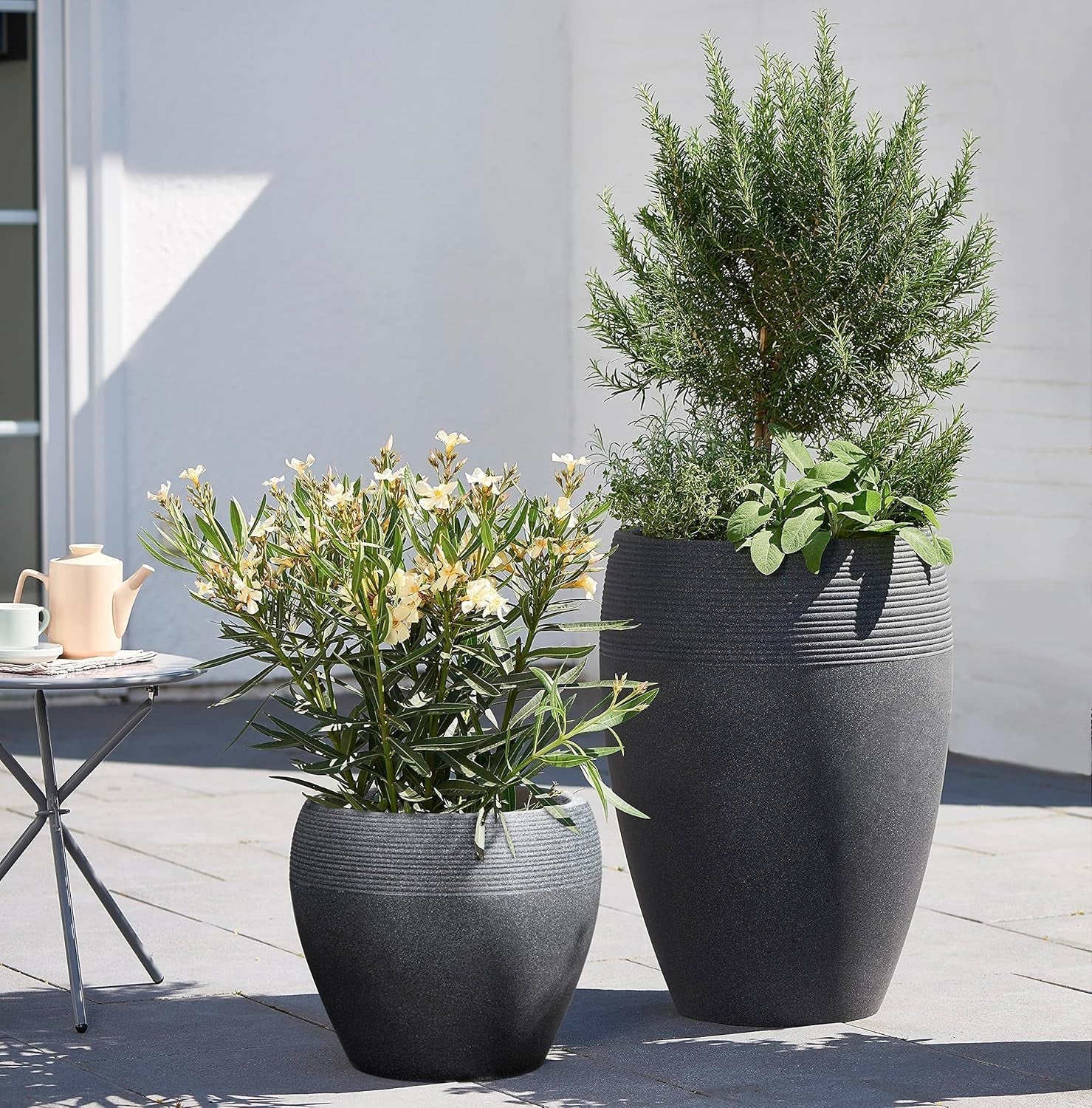 Scheurich Lineo, jardinera de plástico, granito negro, diámetro 30 cm, altura 24,1 cm, volumen 11 l.