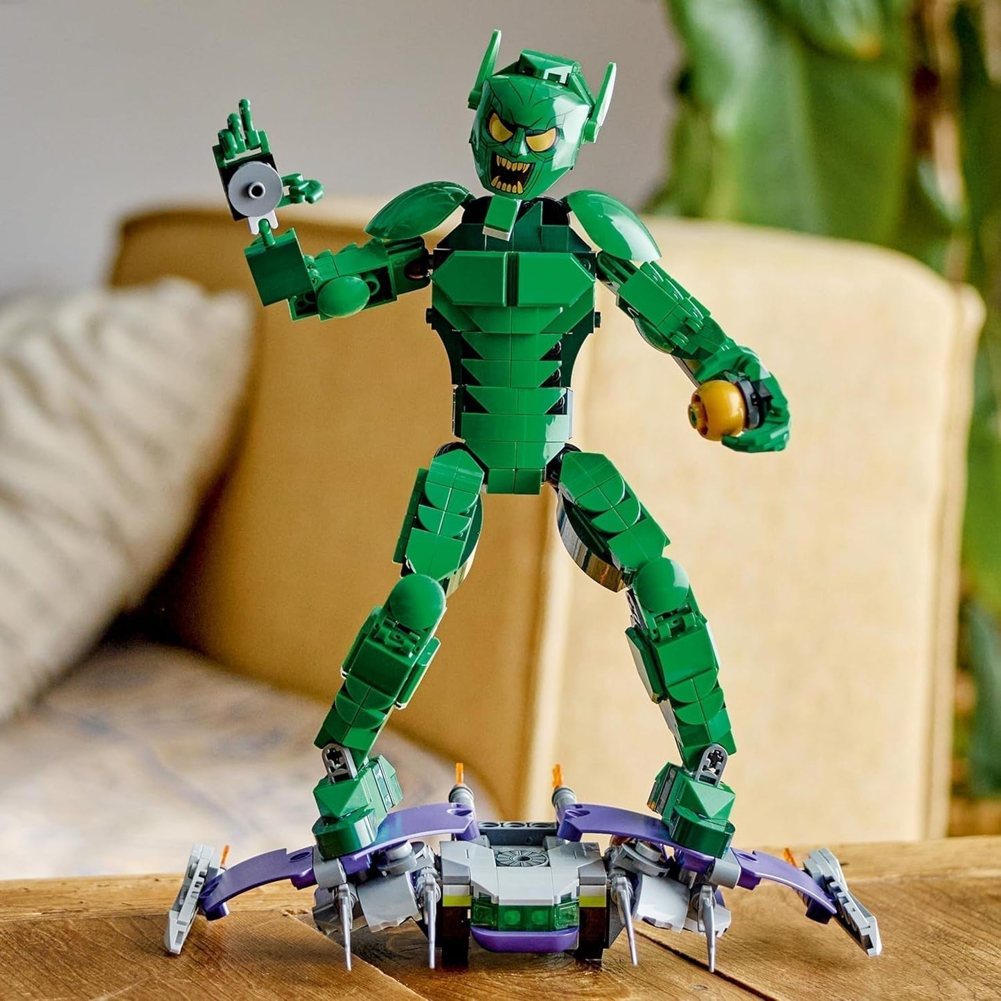 LEGO Marvel Figura de Construcción del Duende Verde, Supervillano, Juguete de Construcción Móvil para Niños a partir de 8 años, Niños y Niñas, Set del Universo Spider-Man con Deslizadores y Bombas de Calabaza, Idea de Regalo de Superhéroe 76284 Juegos de Construcción Besuche den LEGO-Store