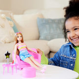 Barbie Fashion - Juego de muñeca y armario con ropa, accesorios y muebles de salón, diversión de peluquería duradera para niños a partir de 3 años, HPL78