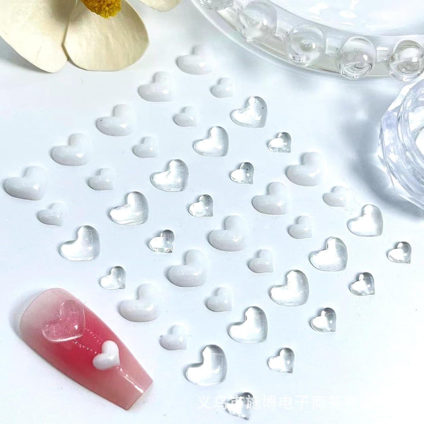 Dijes para decoración de uñas con forma de corazón en 3D, 320 piezas, dijes para uñas de acrílico transparente y transparente con parte trasera plana, piedras de Strass en forma de corazón de 4 mm, 6 mm, 8 mm, decoración de uñas duras para mujeres, mujeres, bricolaje, manicura (4 mm, 6 mm, 8 mm)