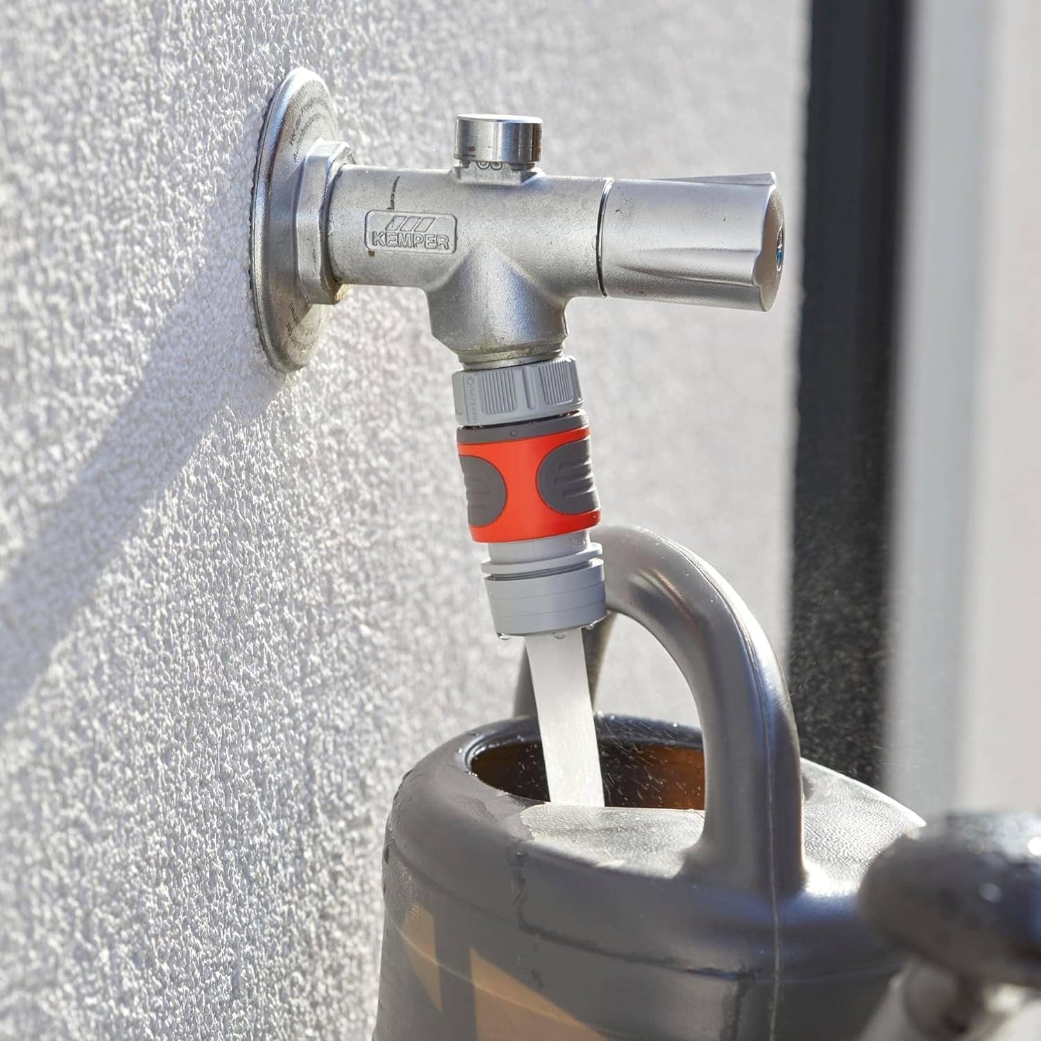Adaptador aireador Gardena: Aireador para agua del grifo sin salpicaduras, para conexión al conector del grifo Gardena, para un chorro de agua delicado, aireado y concentrado (2905-26)