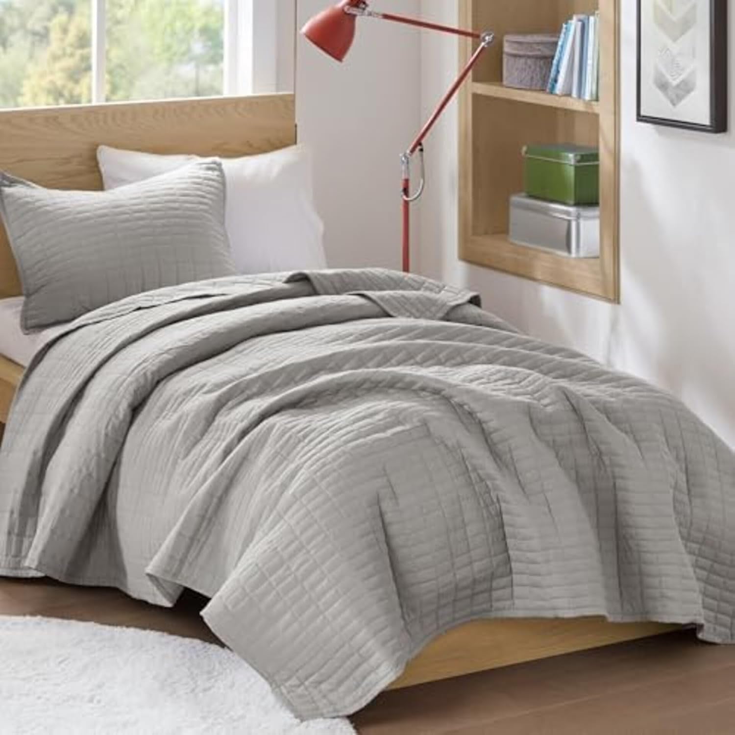 Comfort Spaces Kienna Juego de edredón de lujo con doble costura, manta de verano, ligero, suave, ropa de cama para todo el año, funda de almohada a juego, blanco, manta para camas tamaño king (264,2 x 228,6 cm), Naty Shop Quilts & Quilts gris Twin/Twin Xl (66 "X 90")