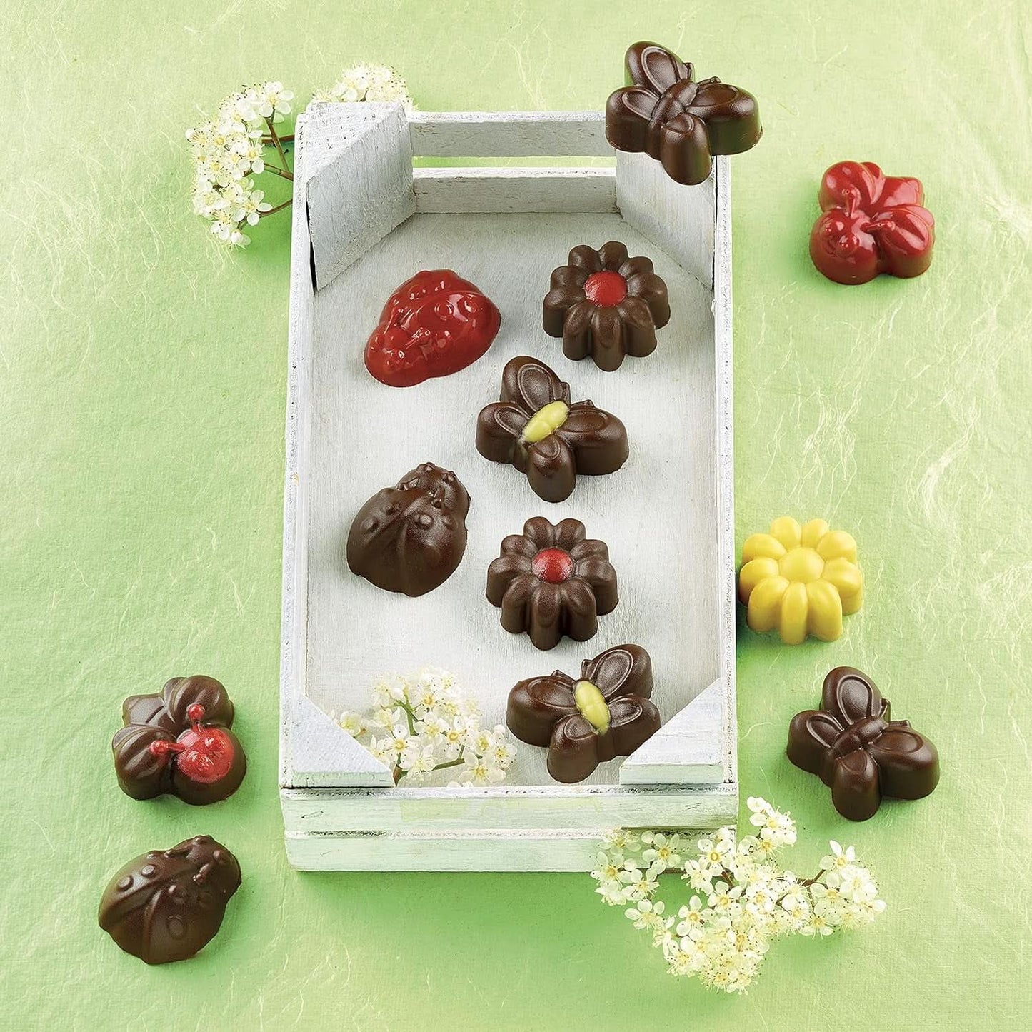 Silikomart 199199, molde para chocolate, modelo Spring, 15 bombones, Marrón Cocina Naty Shop