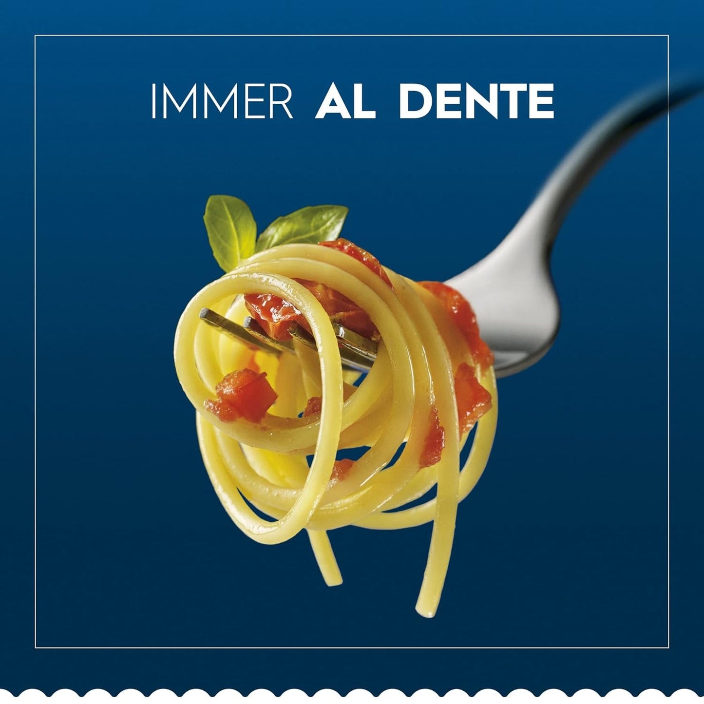 Pasta Barilla Clásica Penne Rigate Nr. 73 de trigo duro de alta calidad, siempre al dente (1 x 500 g)