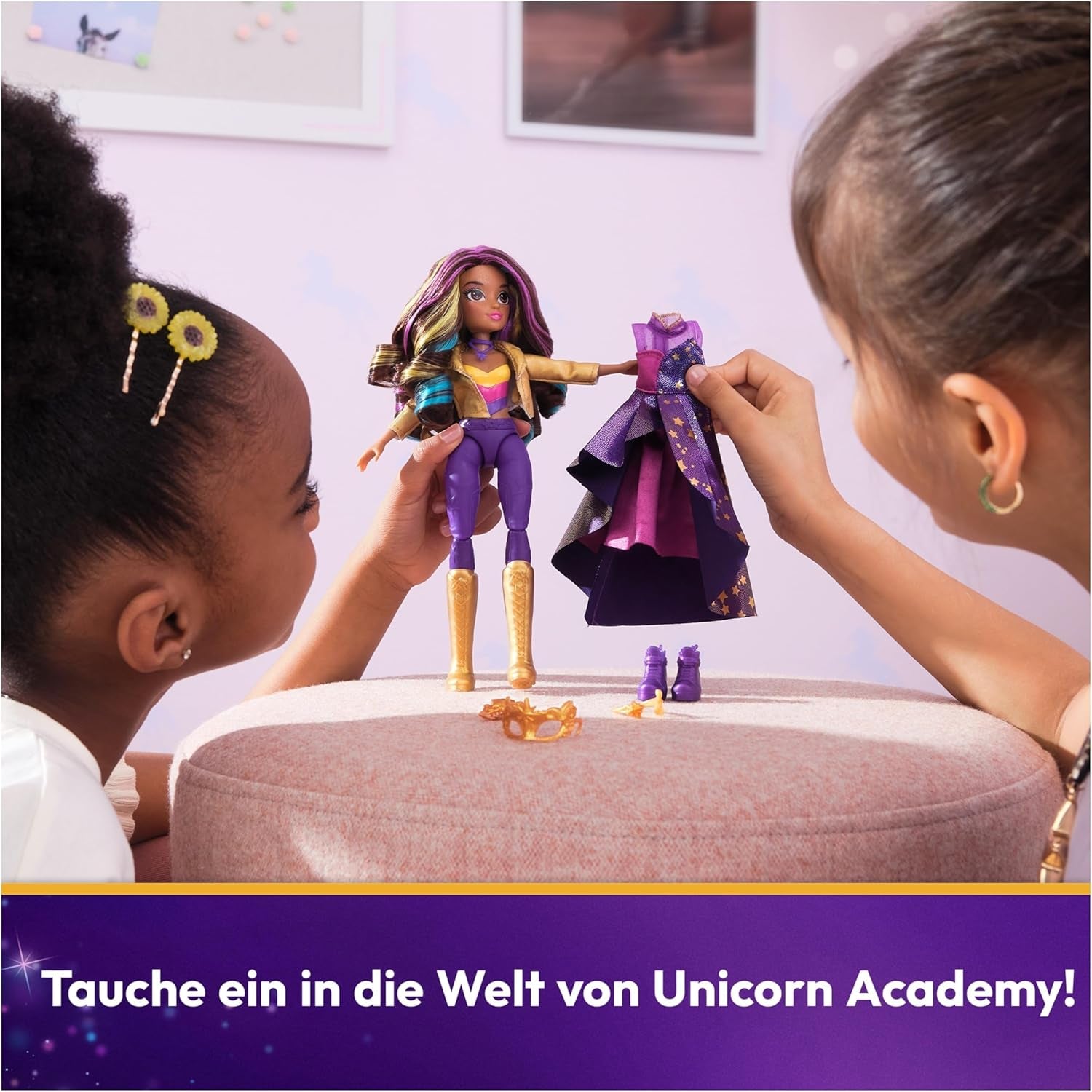 Baile de máscaras de lujo de Unicorn Academy - Muñeca Sophia Original de la popular serie de Netflix, 24 cm de altura, con 2 conjuntos y accesorios, para edades de 4 años en adelante