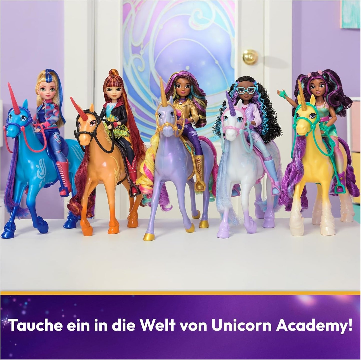 Muñeca Valentina de Unicorn Academy: la muñeca original de la popular serie de Netflix, mide 24 cm de alto y tiene 5 accesorios para juegos de rol imaginativos, para niños de 4 años en adelante