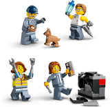 Depósito de chatarra con coches LEGO City - juguete con prensa de chatarra y grúa, 2 coches de juguete, 4 minifiguras funcionales y edificio de oficinas - regalos de cumpleaños para niños y niñas a partir de 8 años 60472 Besuche den LEGO-Store sets de construcción
