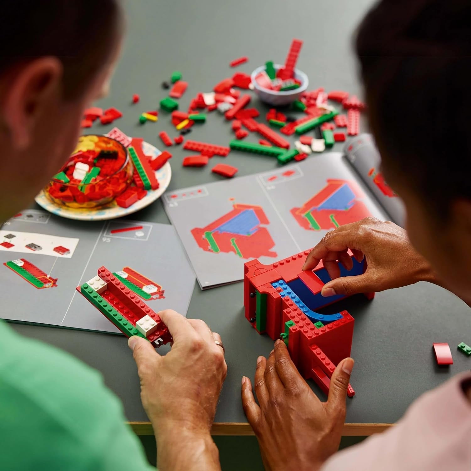 LEGO Art Love Set de construcción para adultos Decoración del hogar Regalo de San Valentín y Día de la Madre para mujeres y hombres Actividad creativa para amantes del arte y el diseño 31214 Juegos de construcción Besuche den LEGO-Store