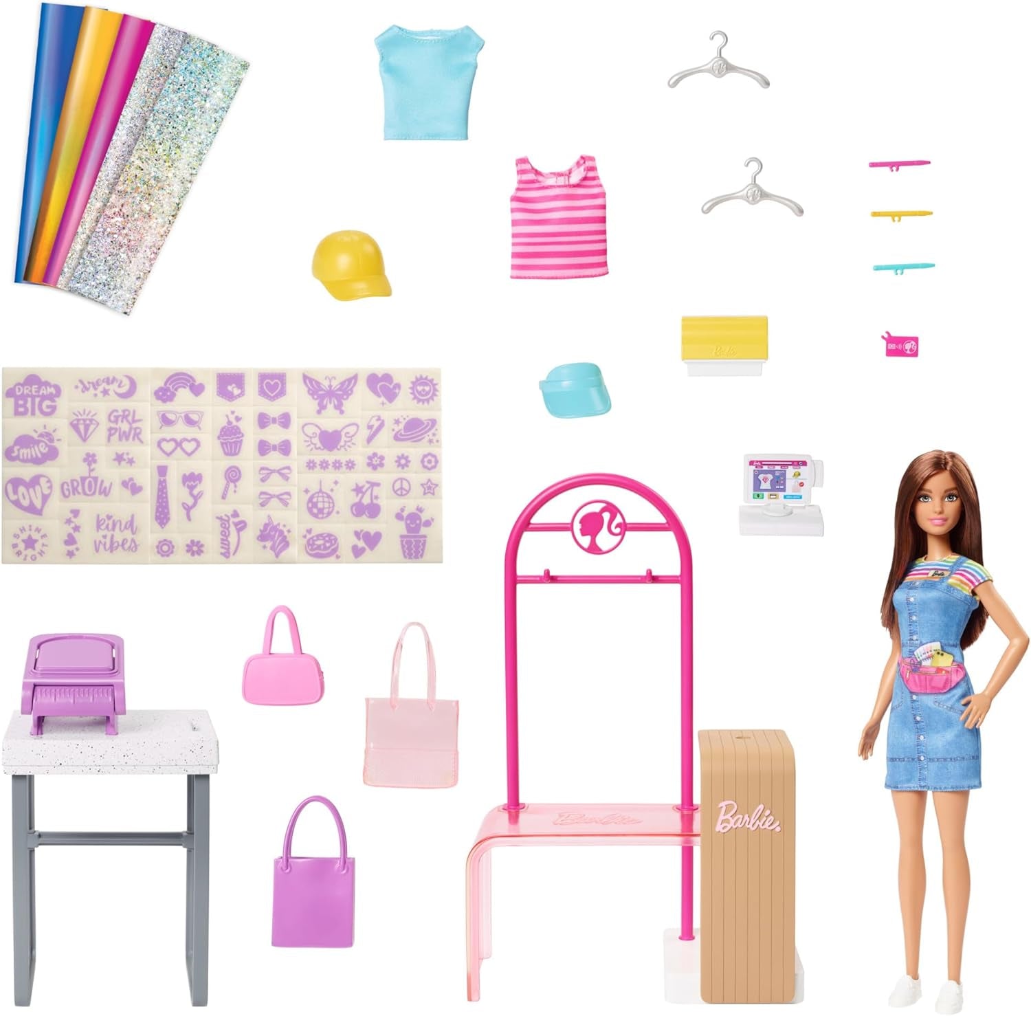 Barbie Fashion Boutique Playset - Muñeca con patrón de aluminio, más de 150 looks originales, incluye 2 blusas y 5 sábanas de aluminio, perchero y lector de tarjetas de crédito, a partir de 3 años, HKT78